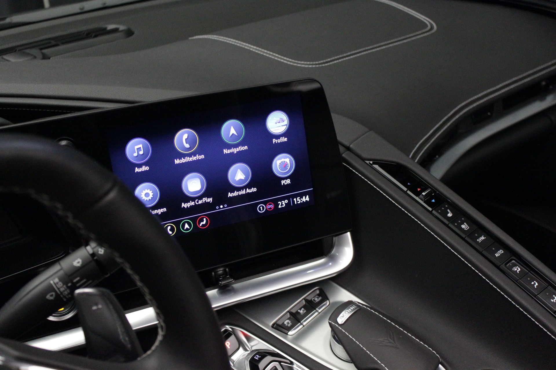 CHEVROLET Corvette Coupé Stingray Swiss Edition-image-17