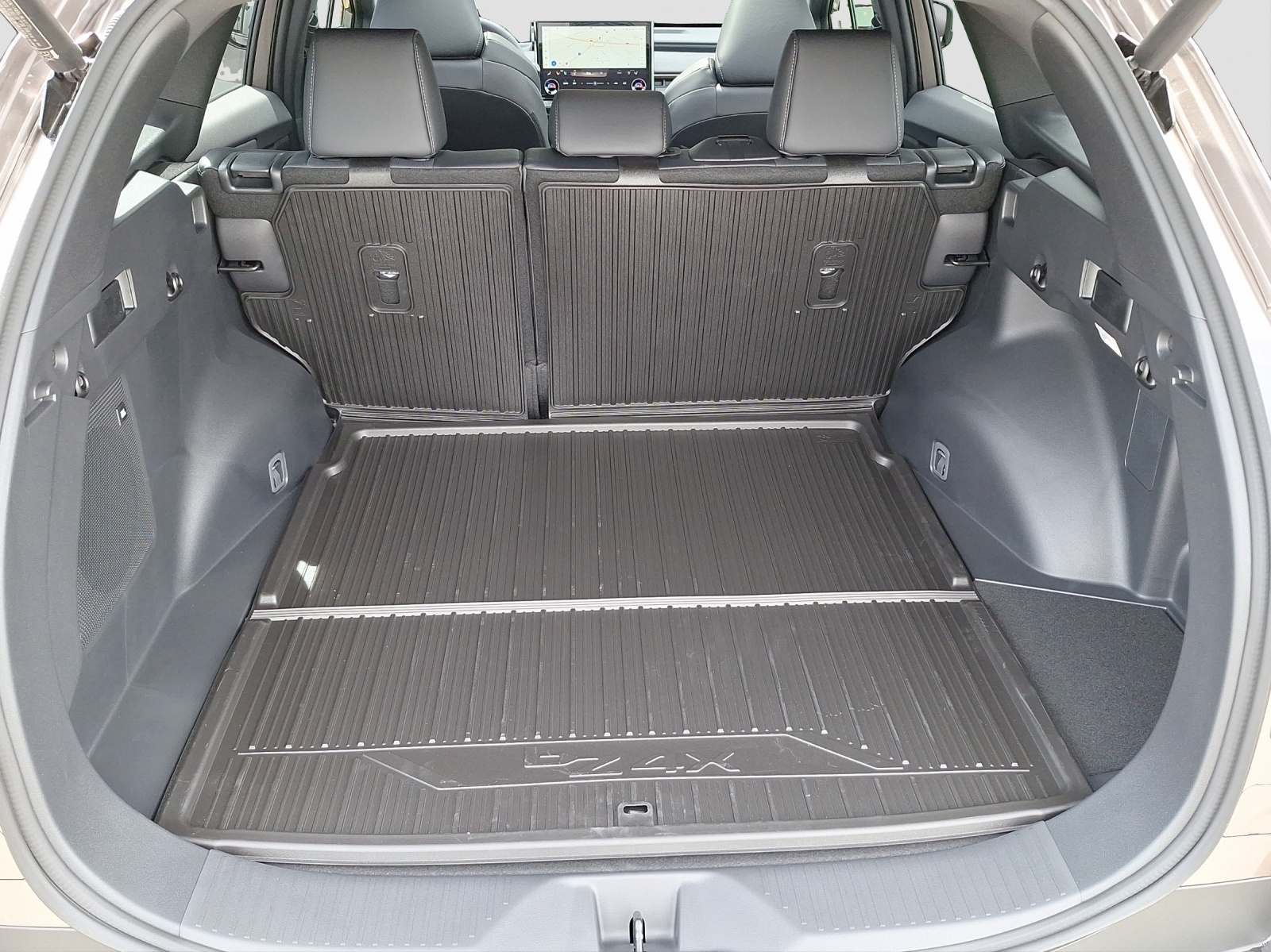 TOYOTA bZ4X Touring Premium AWD-image-10