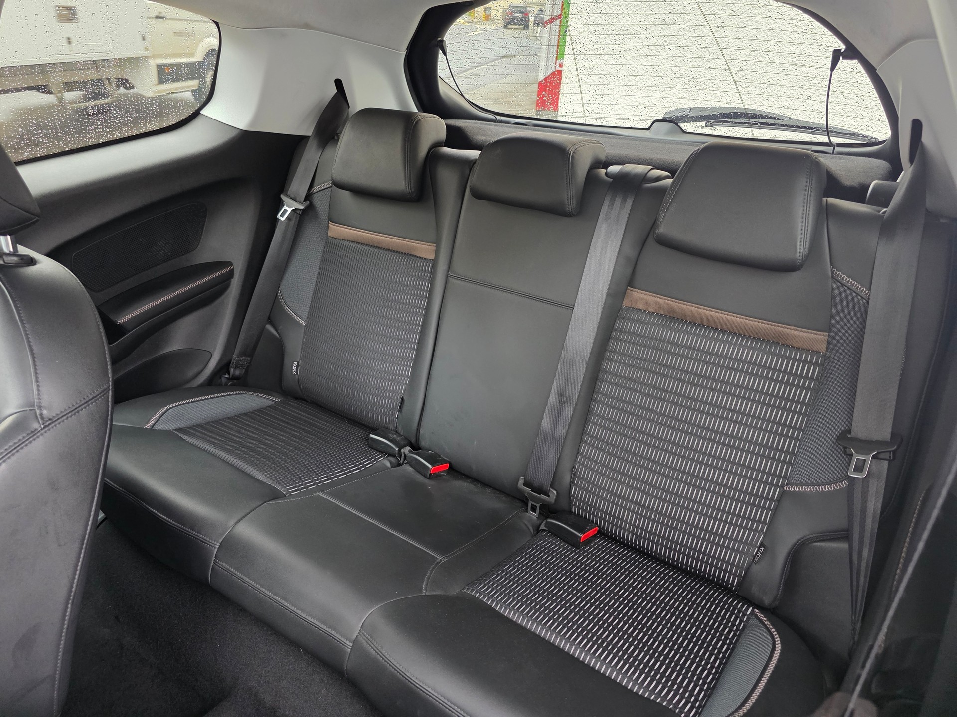PEUGEOT 208 1.6 VTI Allure-image-10