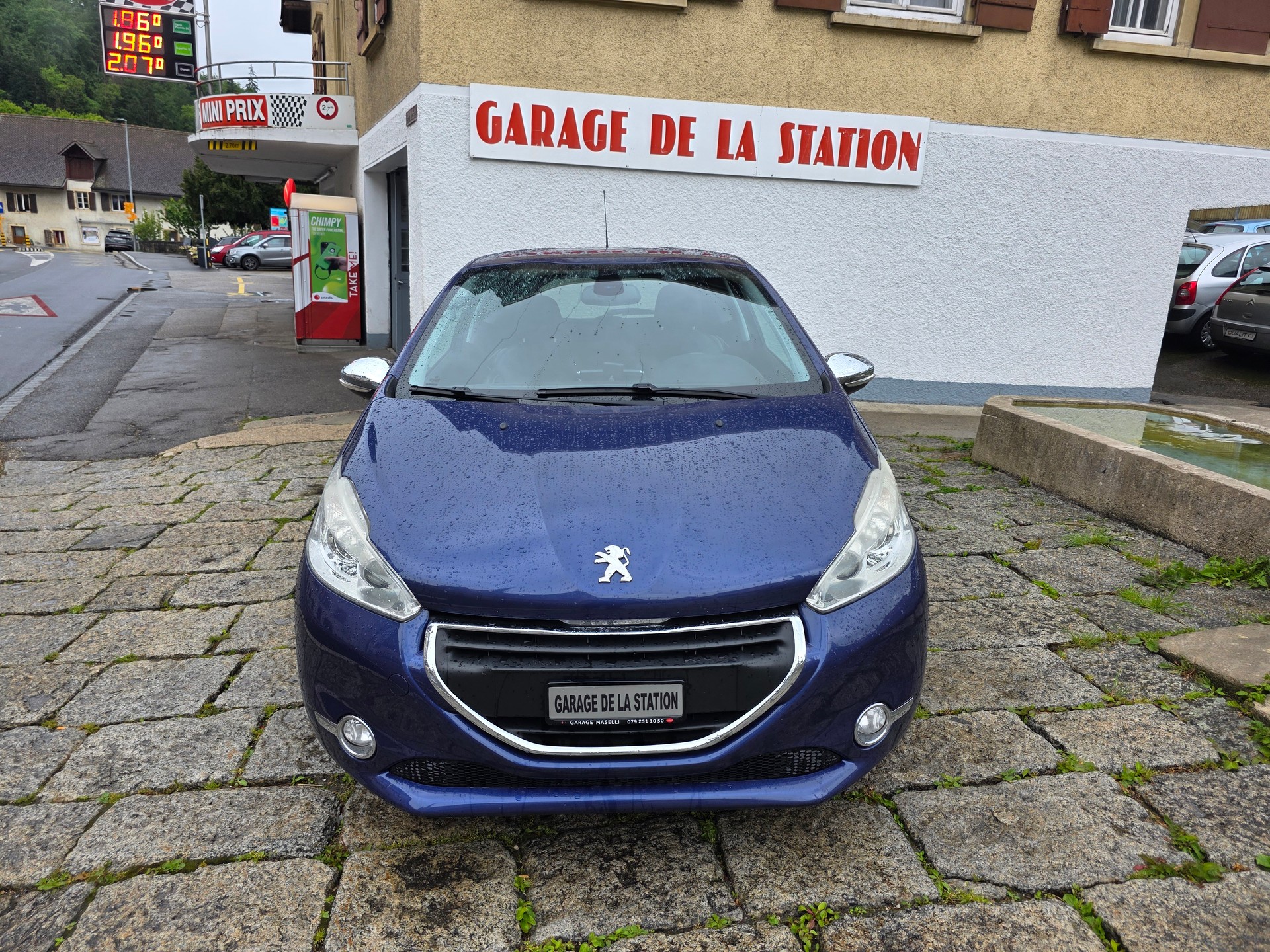 PEUGEOT 208 1.6 VTI Allure-image-1