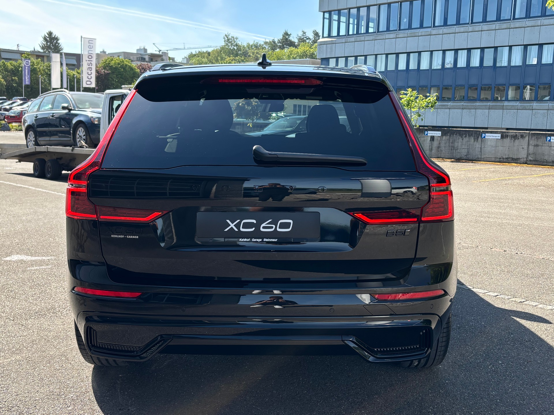 VOLVO XC60 2.0 B5 MH Black Edition AWD-image-8