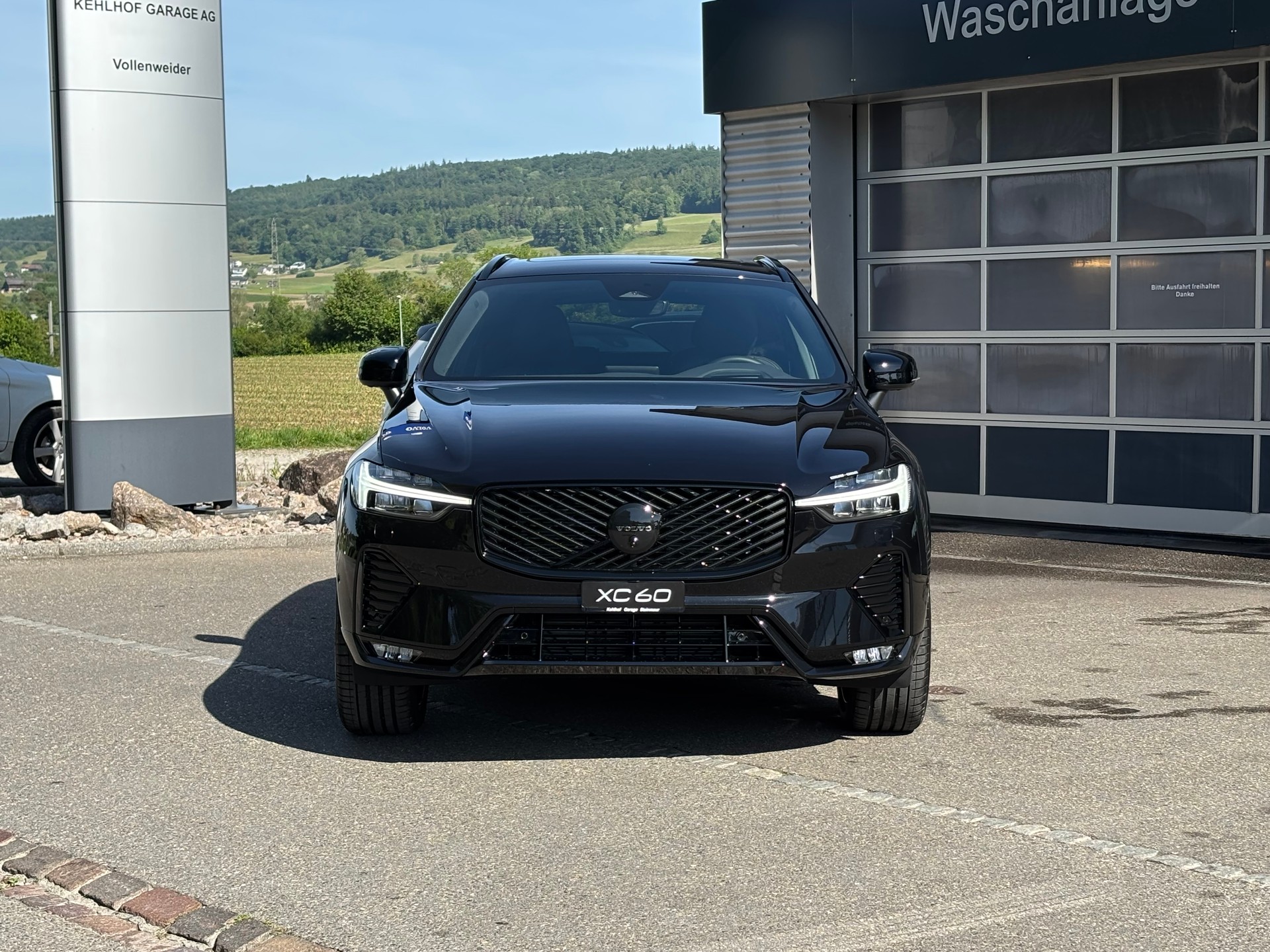 VOLVO XC60 2.0 B5 MH Black Edition AWD-image-7