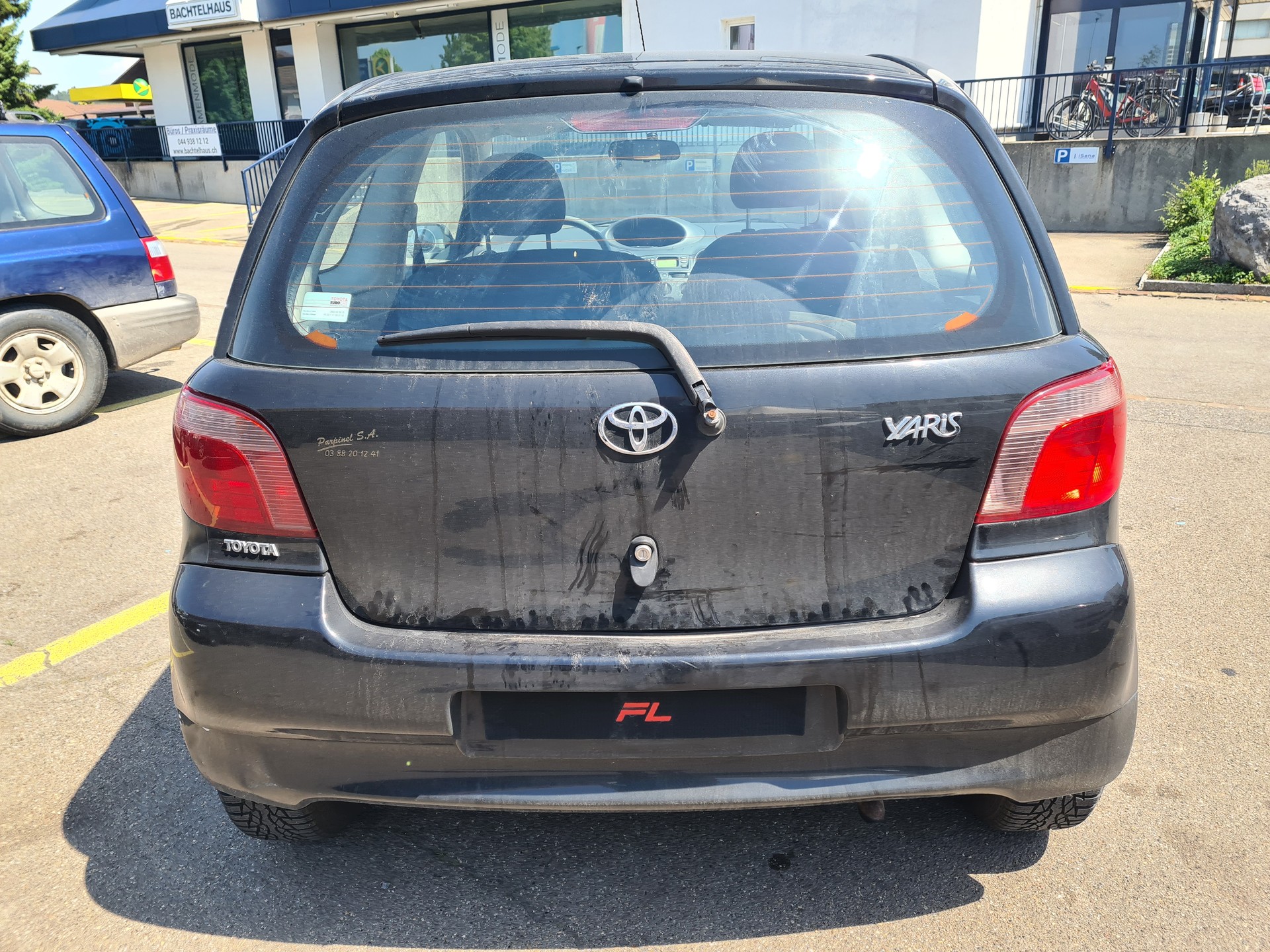 TOYOTA Yaris 1.0 Linea Luna-image-5