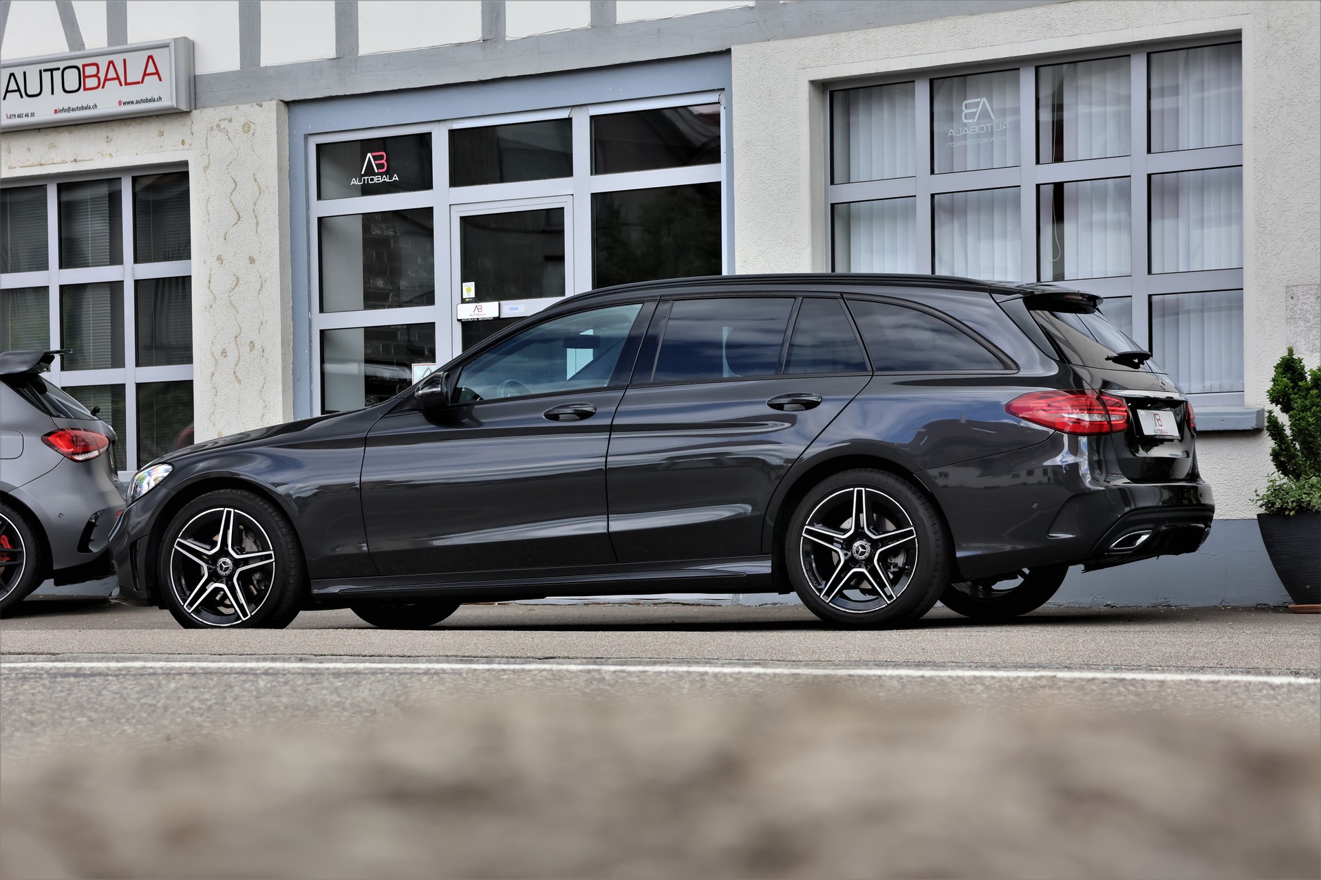 MERCEDES-BENZ C 220 d Swiss Star AMG Line 4M 9G-Tronic (CH)-image-4