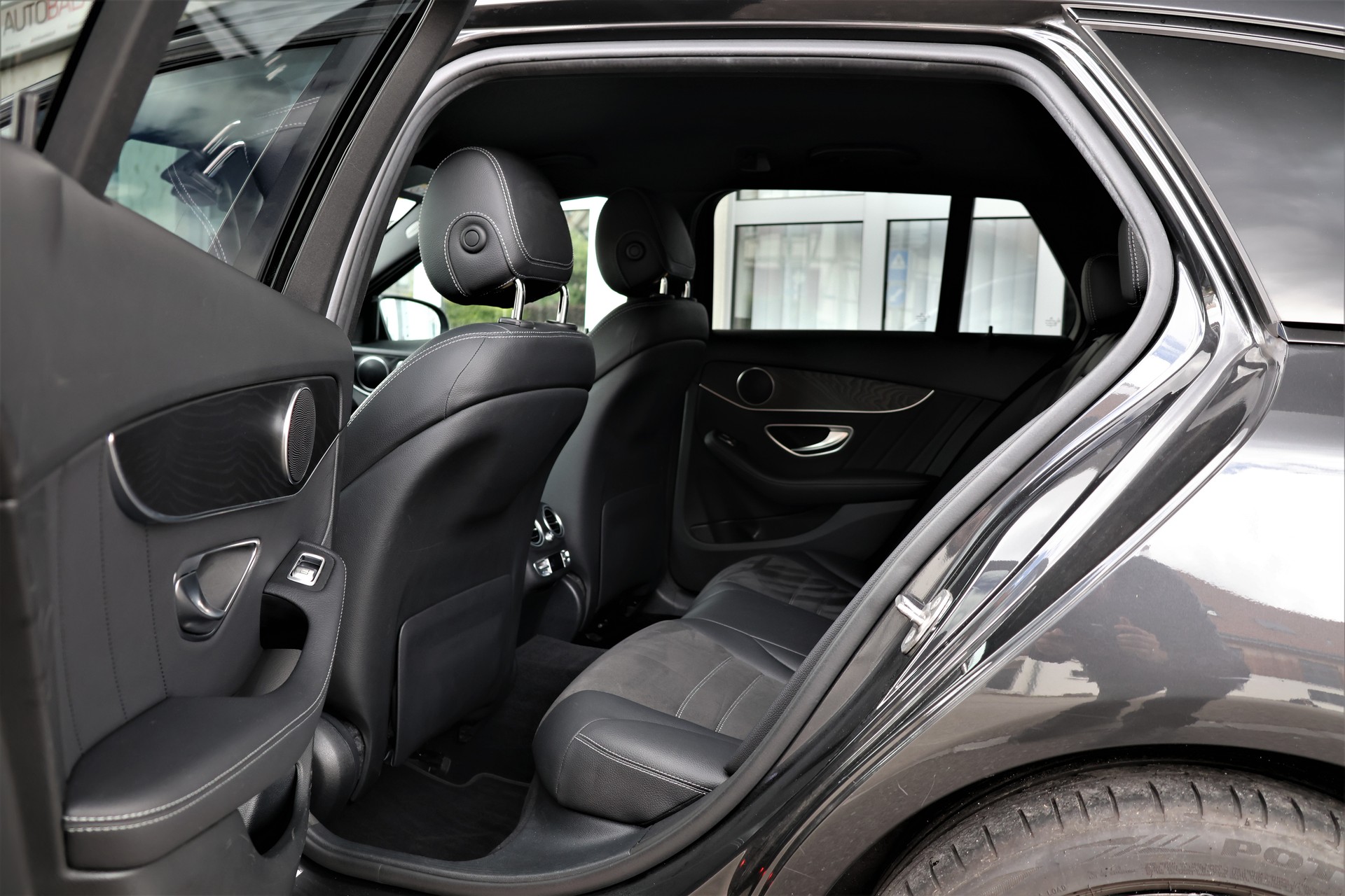 MERCEDES-BENZ C 220 d Swiss Star AMG Line 4M 9G-Tronic (CH)-image-13