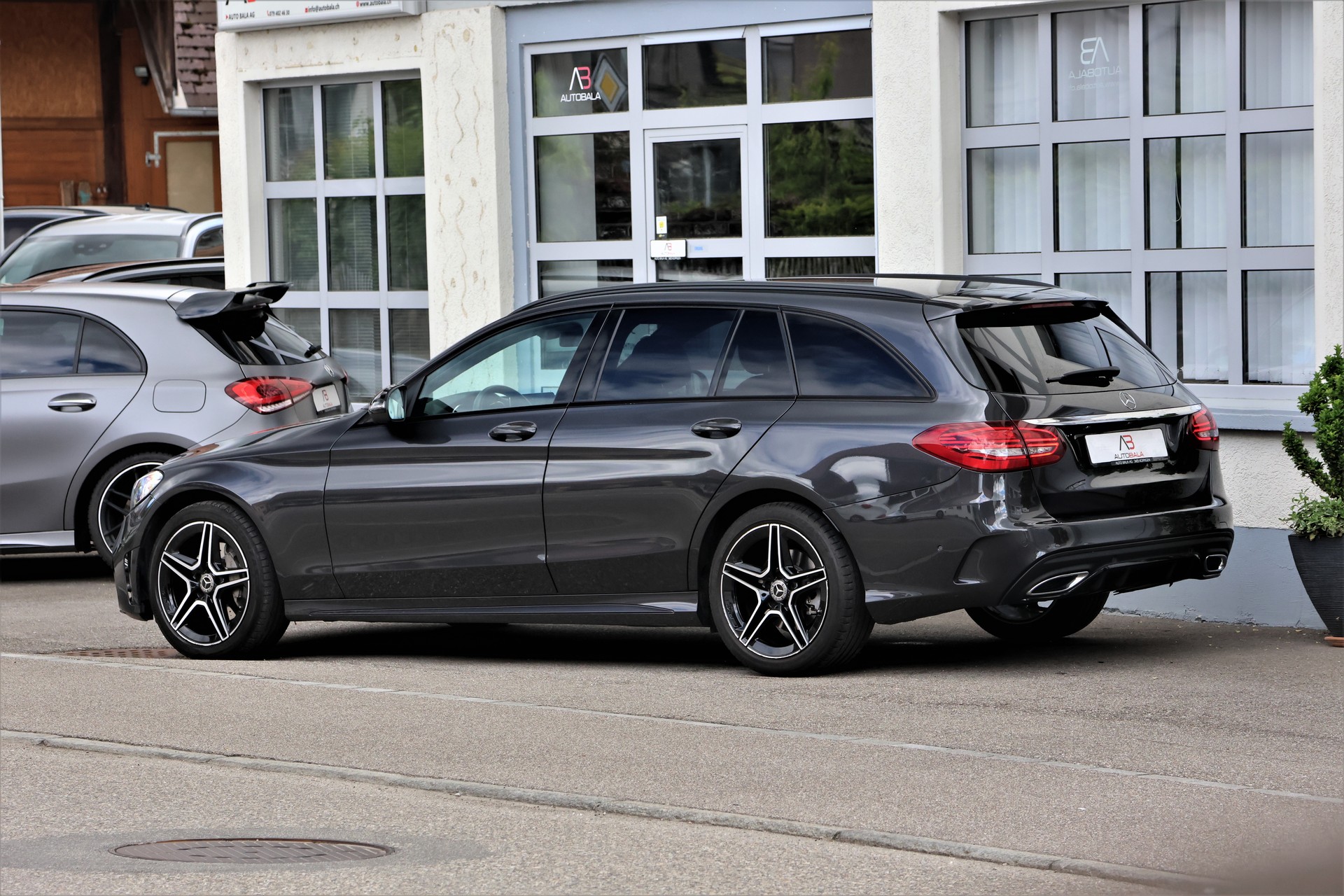 MERCEDES-BENZ C 220 d Swiss Star AMG Line 4M 9G-Tronic (CH)-image-5
