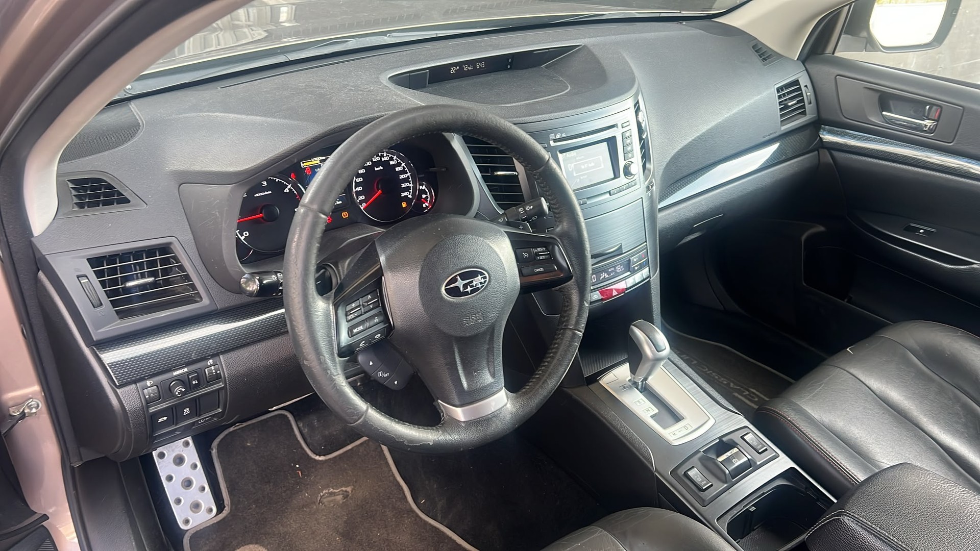 SUBARU Outback 2.0D Swiss Classic AWD Lineartronic-image-9