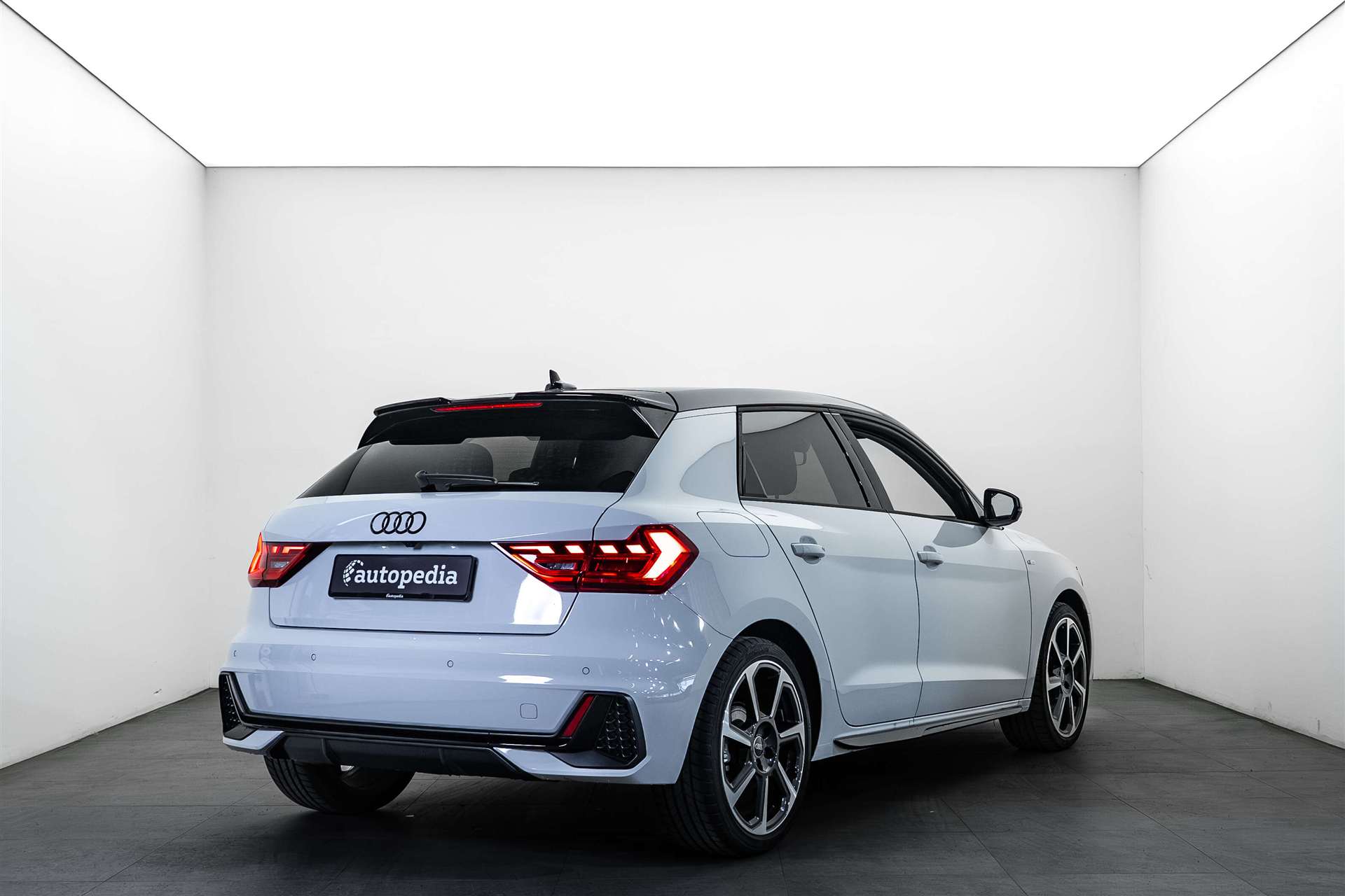 AUDI AUDI A1 Sportback 30 TFSi S-Line Black-Edition S-Tronic Automat-showroom-element-2