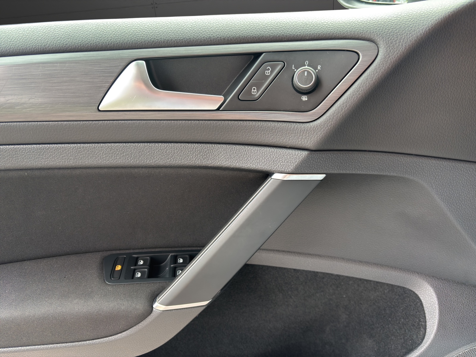 VW Golf Variant 1.4 TSI Comfortline DSG-image-10