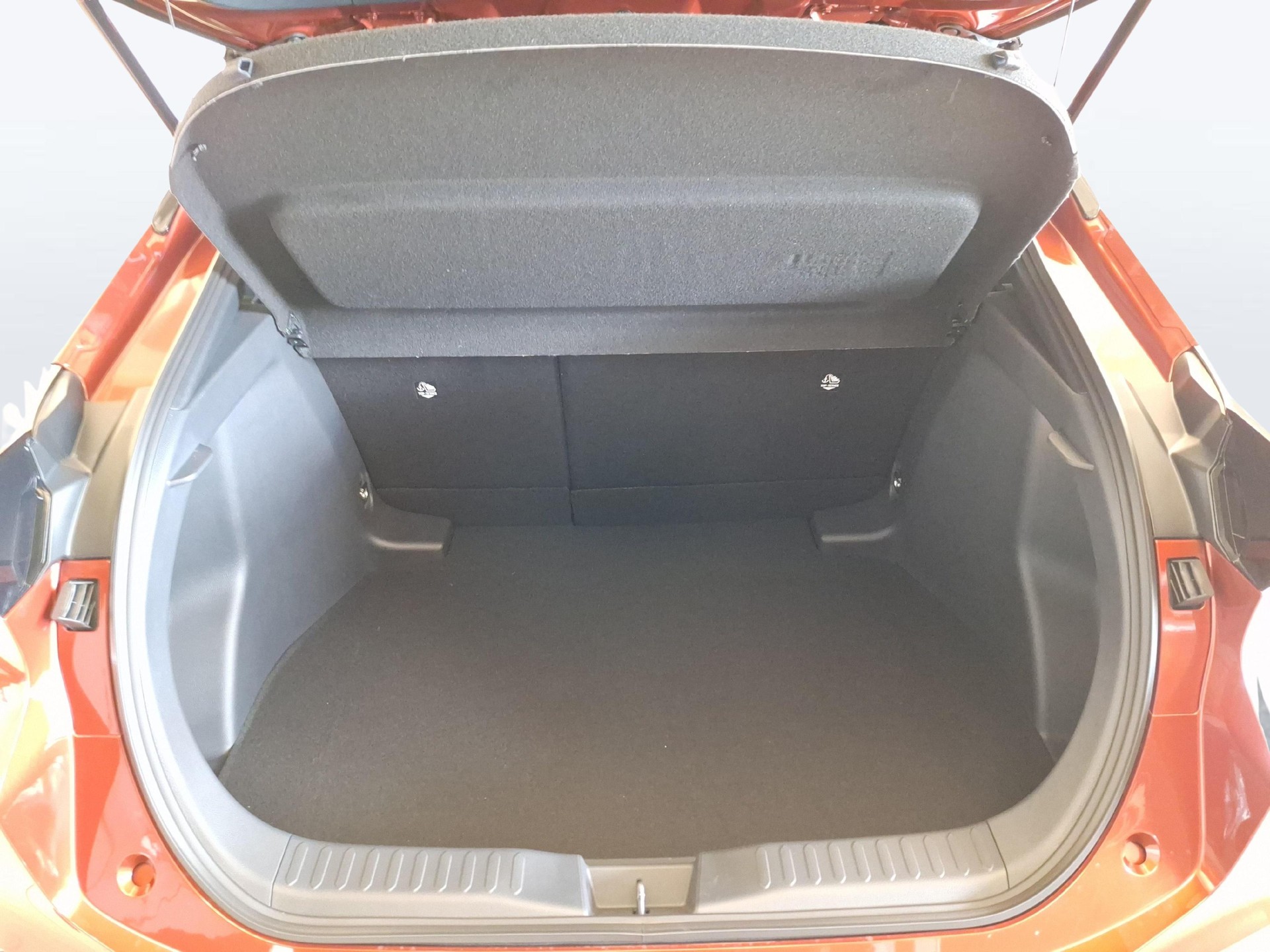 TOYOTA C-HR 1.8 HEV Swiss Edition-image-11
