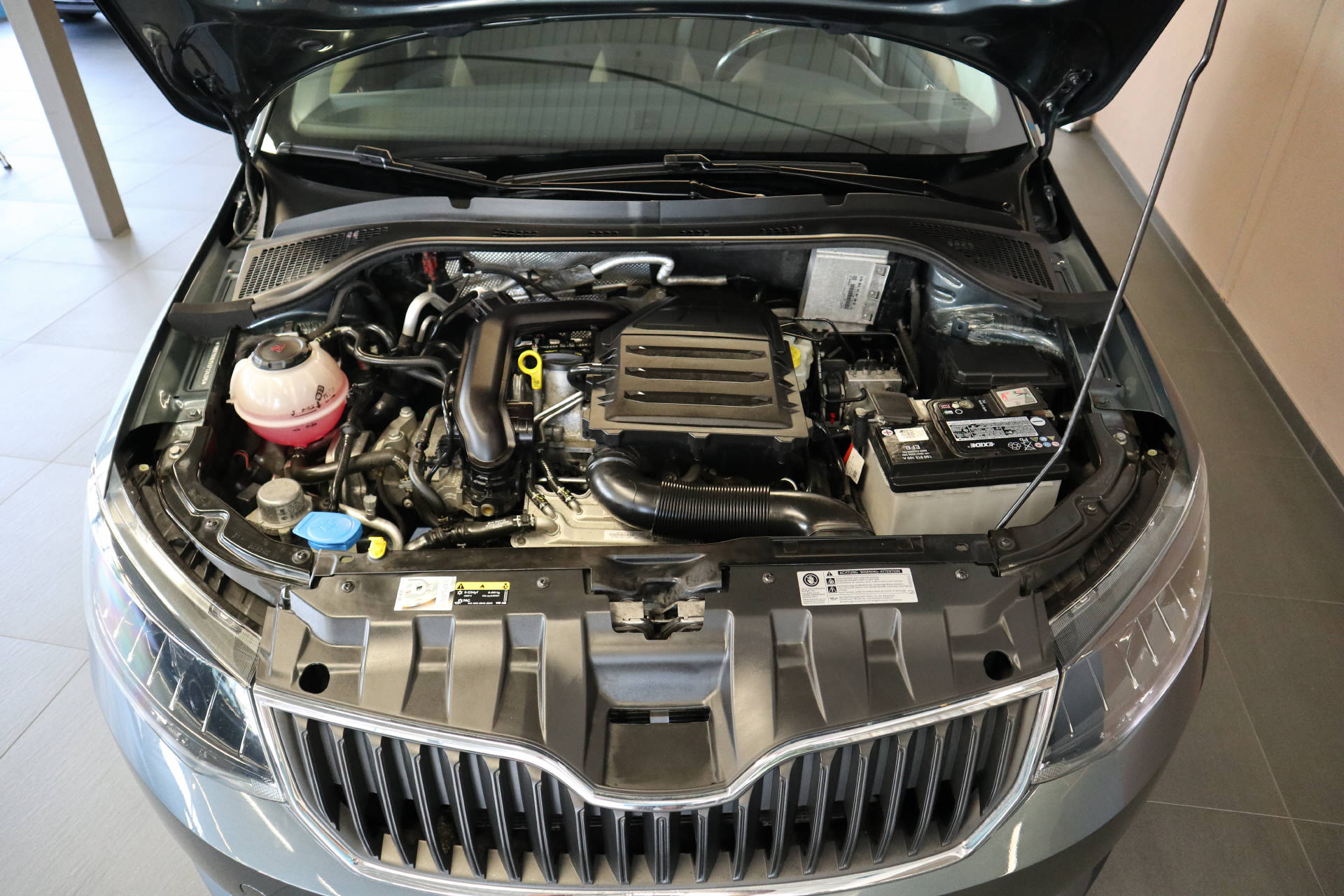 SKODA Fabia 1.0 TSI Ambition DSG-image-15