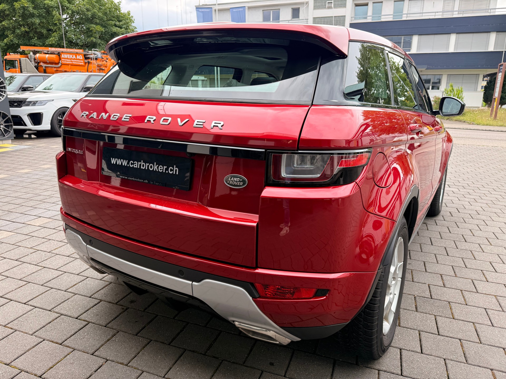 LAND ROVER Range Rover Evoque 2.0 TD4 SE Dynamic AT9-image-11