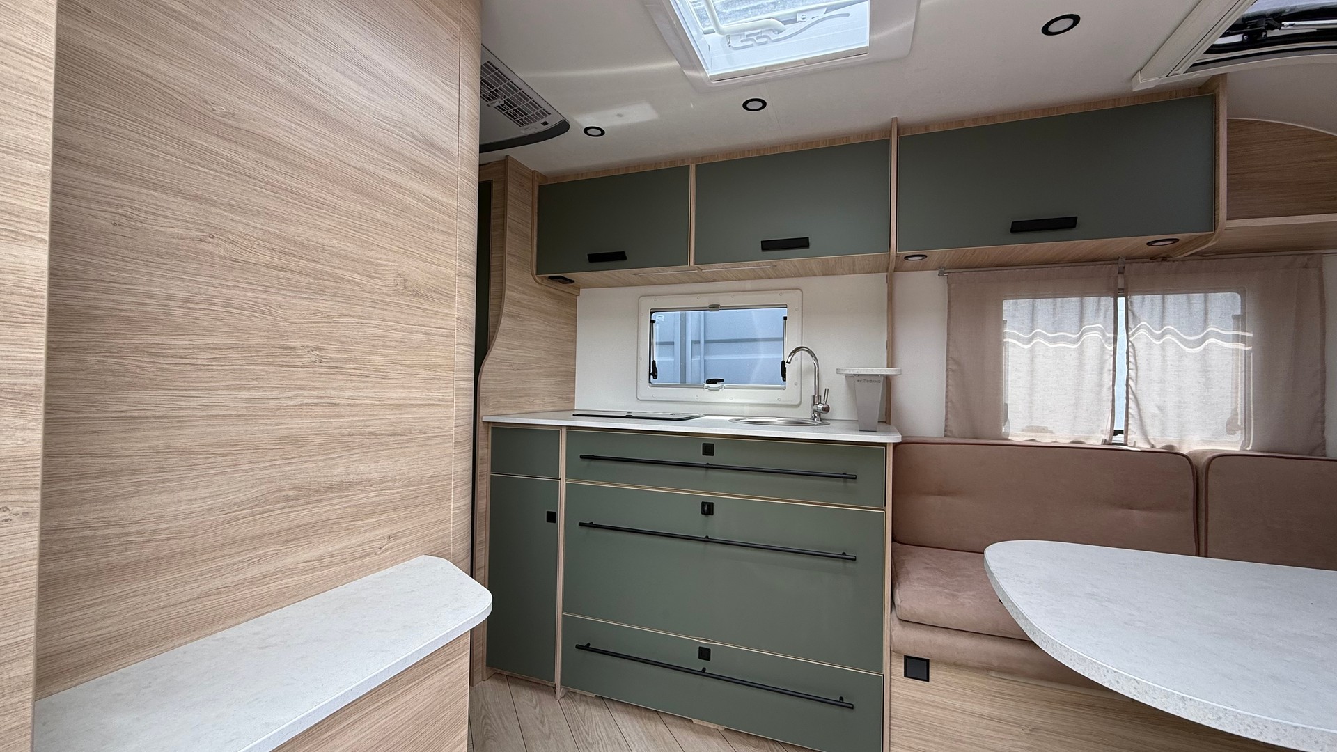 CARAVELAIR Exclusive Line 542-image-7