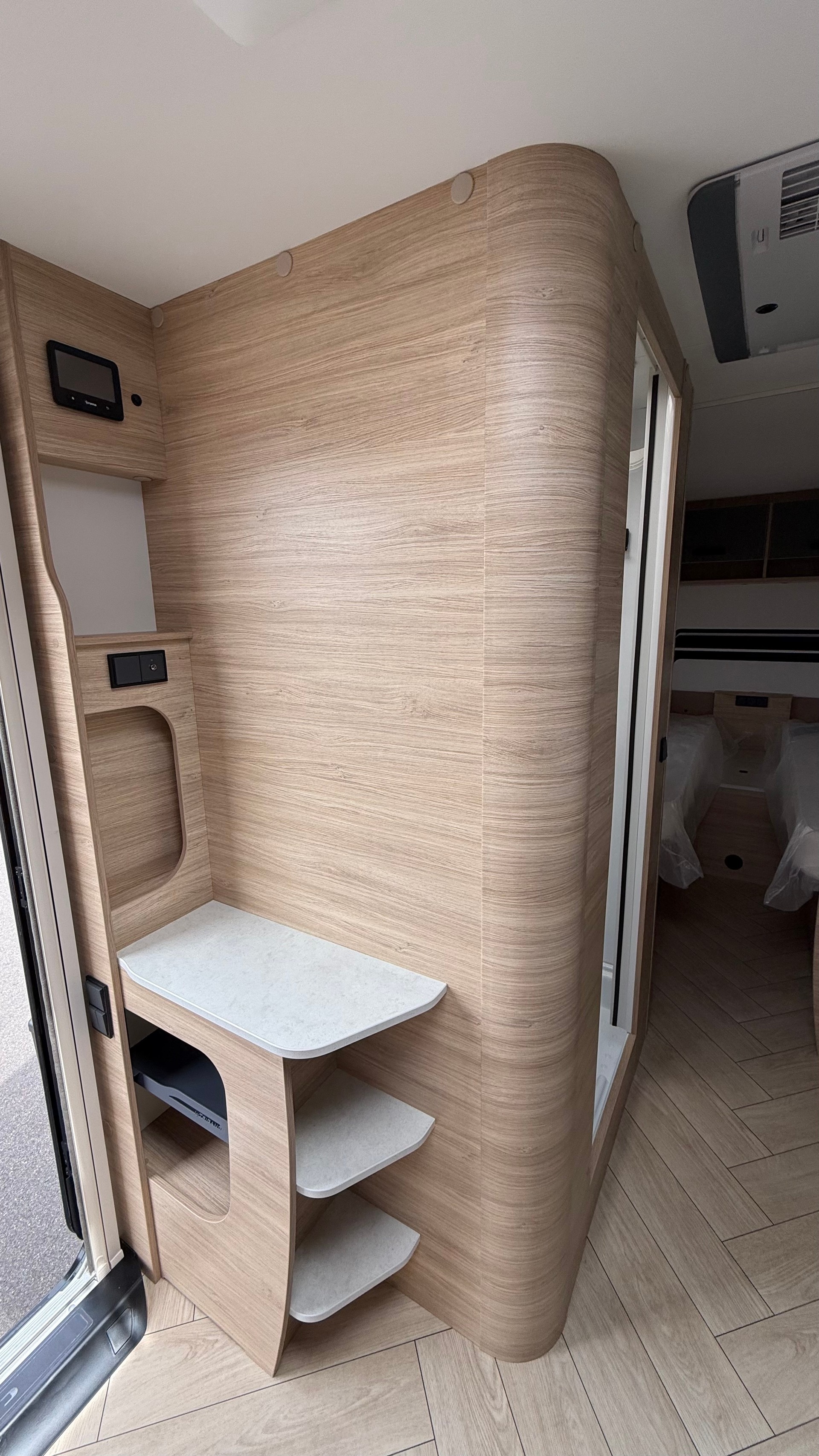 CARAVELAIR Exclusive Line 542-image-12