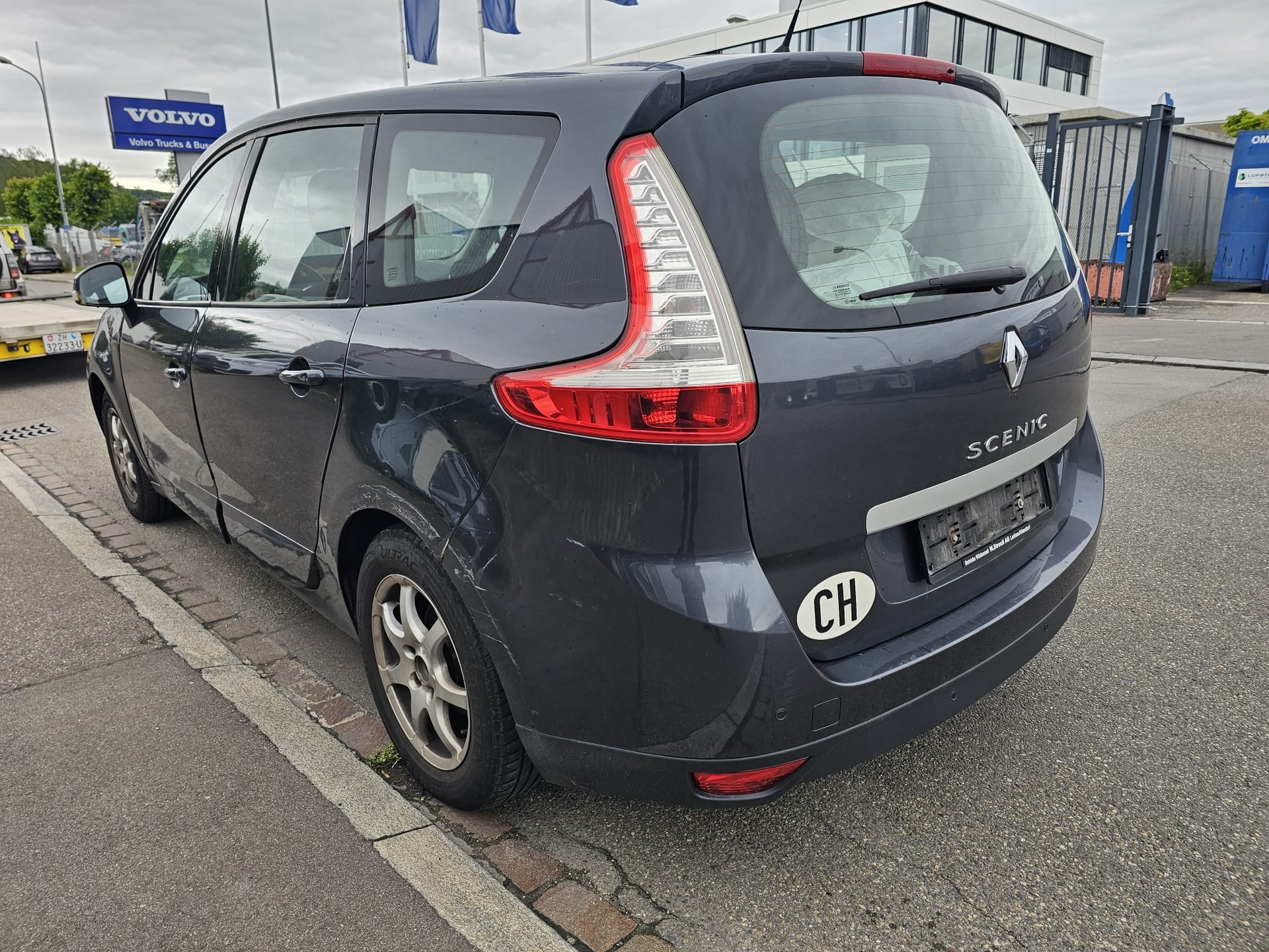 RENAULT Grand Scénic 1.4 16V Turbo Expression-image-3