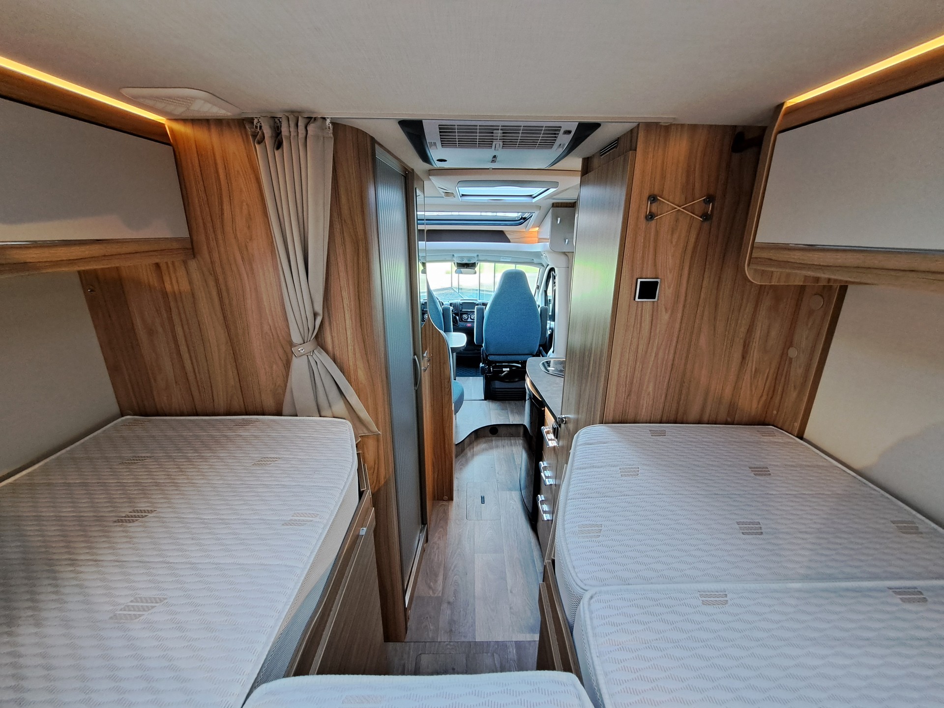 HYMER Exsis T 474-image-7