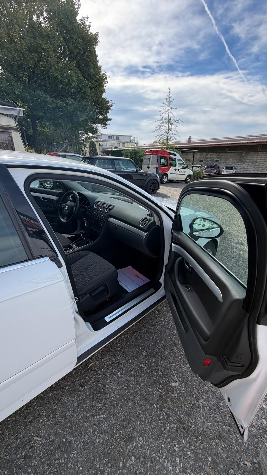 SEAT Exeo 1.8 TSI Style-image-13