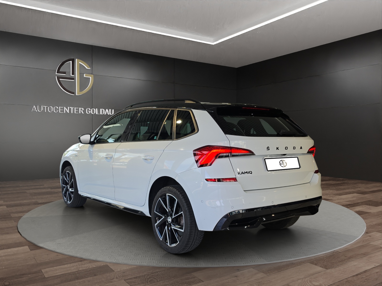 SKODA Kamiq 1.5 TSI ACT Monte Carlo DSG-showroom-element-1