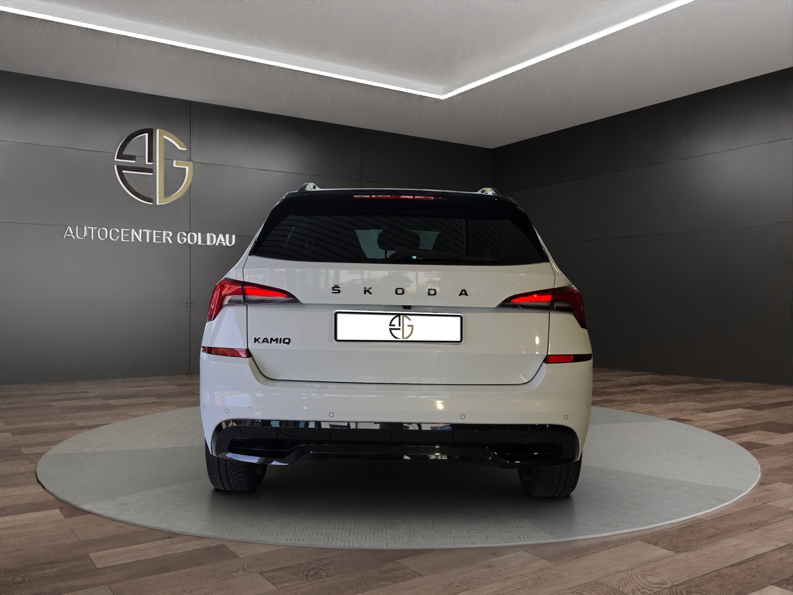 SKODA Kamiq 1.5 TSI ACT Monte Carlo DSG-showroom-element-2