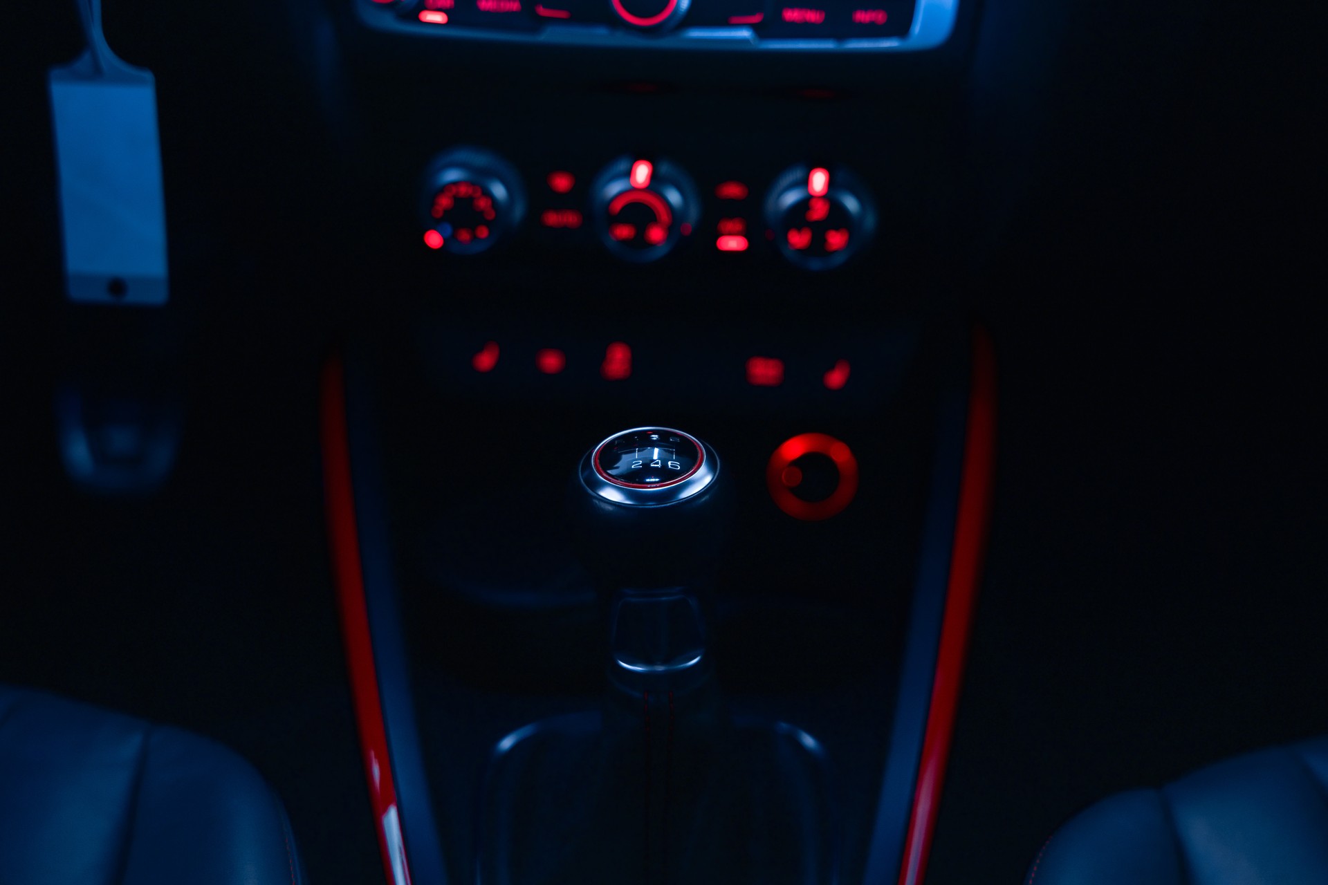 AUDI S1 Sportback 2.0 TFSI quattro-image-23