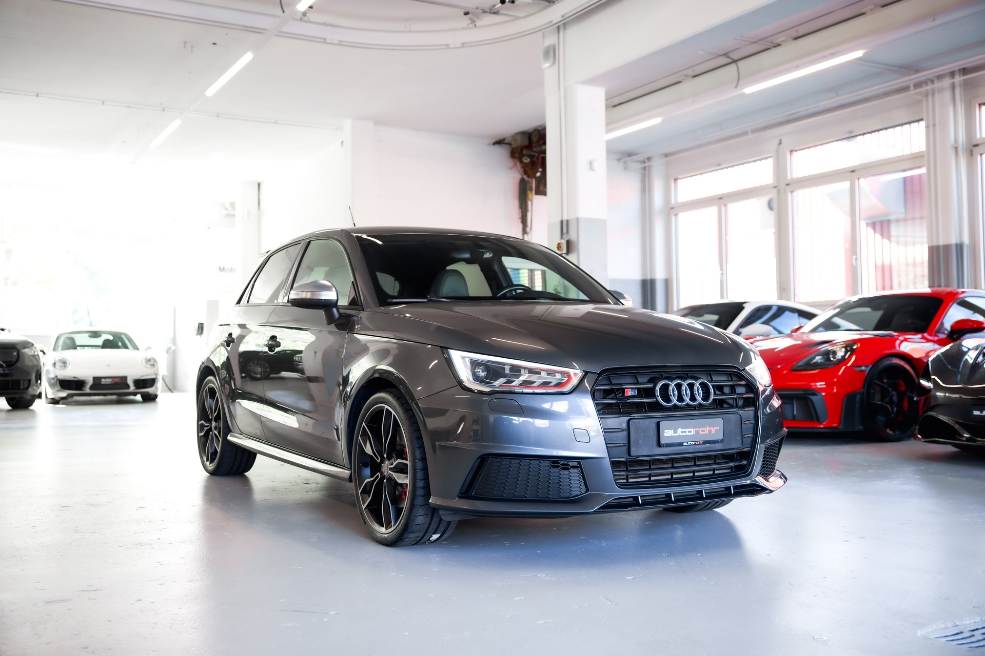 AUDI S1 Sportback 2.0 TFSI quattro-showroom-element-2