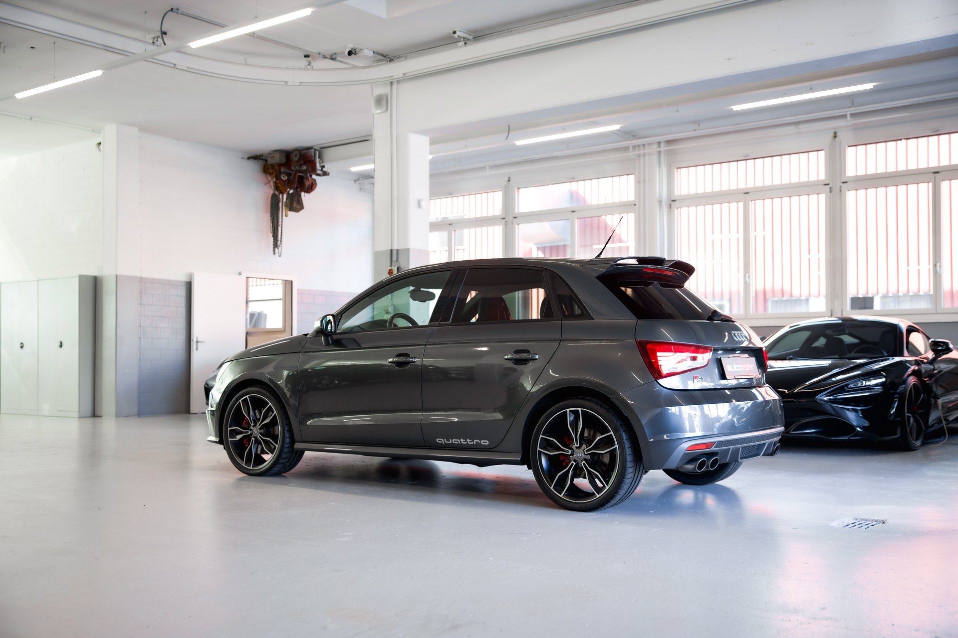 AUDI S1 Sportback 2.0 TFSI quattro-image-7