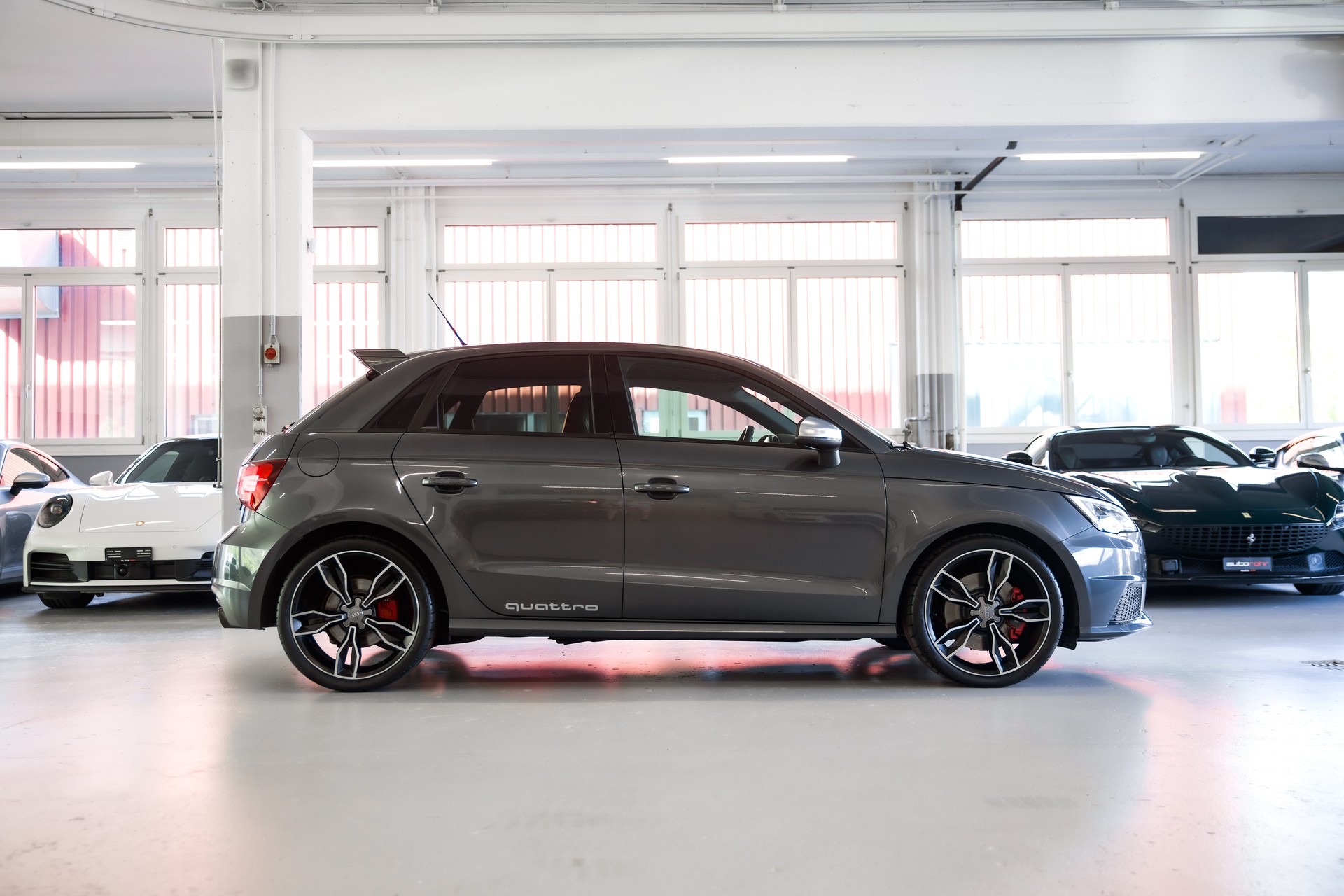 AUDI S1 Sportback 2.0 TFSI quattro-showroom-element-3