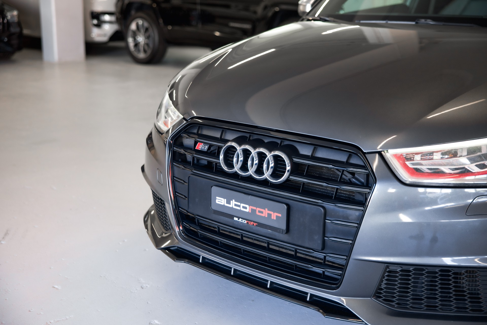 AUDI S1 Sportback 2.0 TFSI quattro-image-9