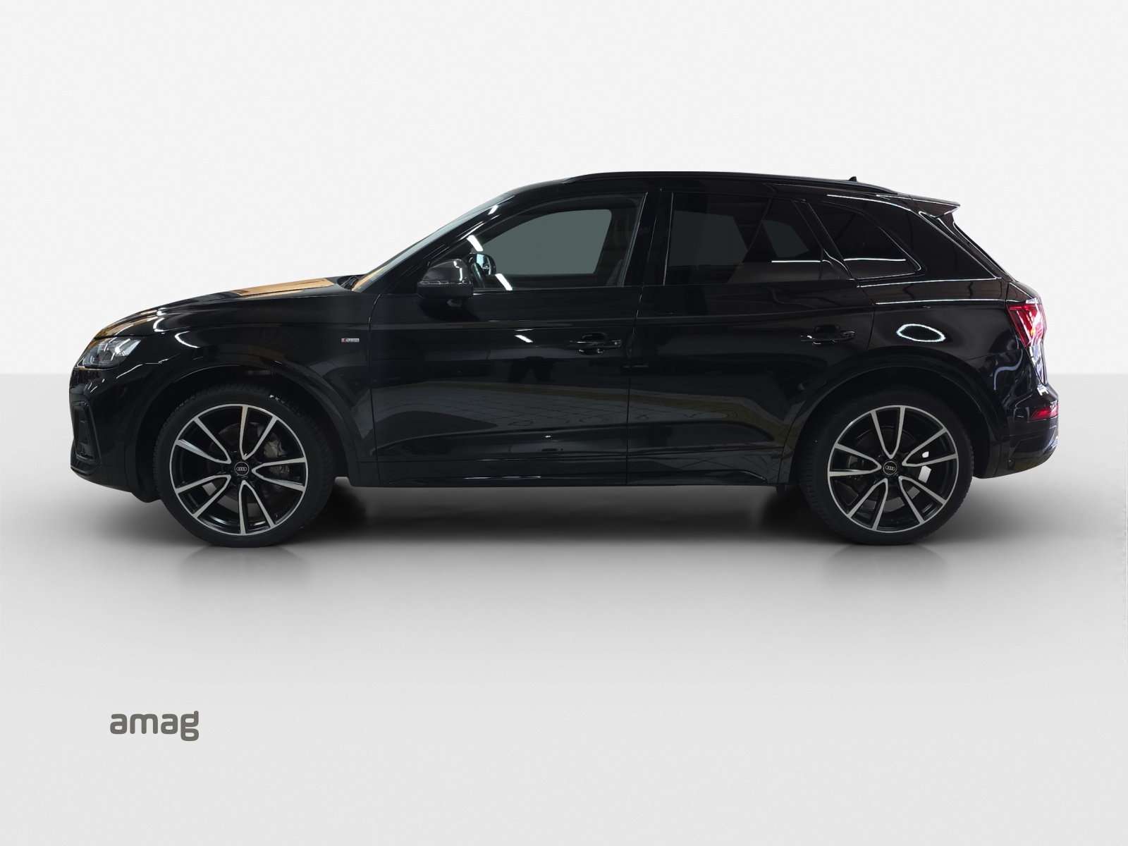 AUDI Q5 40 TDI Black Edition quattro S-tronic-showroom-element-1