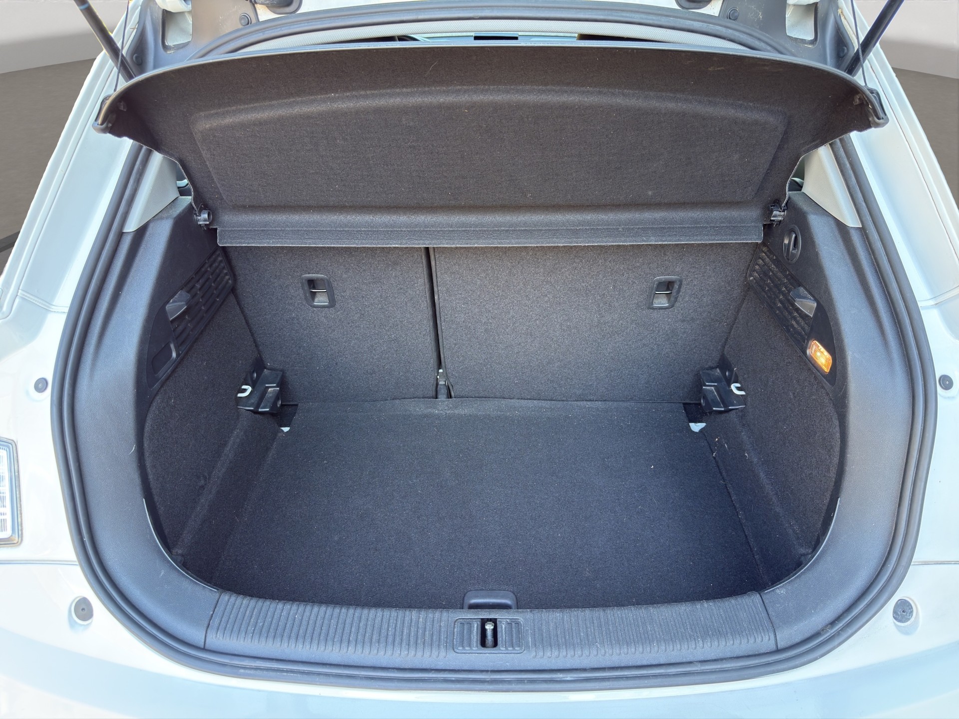 AUDI A1 Sportback 1.0 TFSI Design-image-13