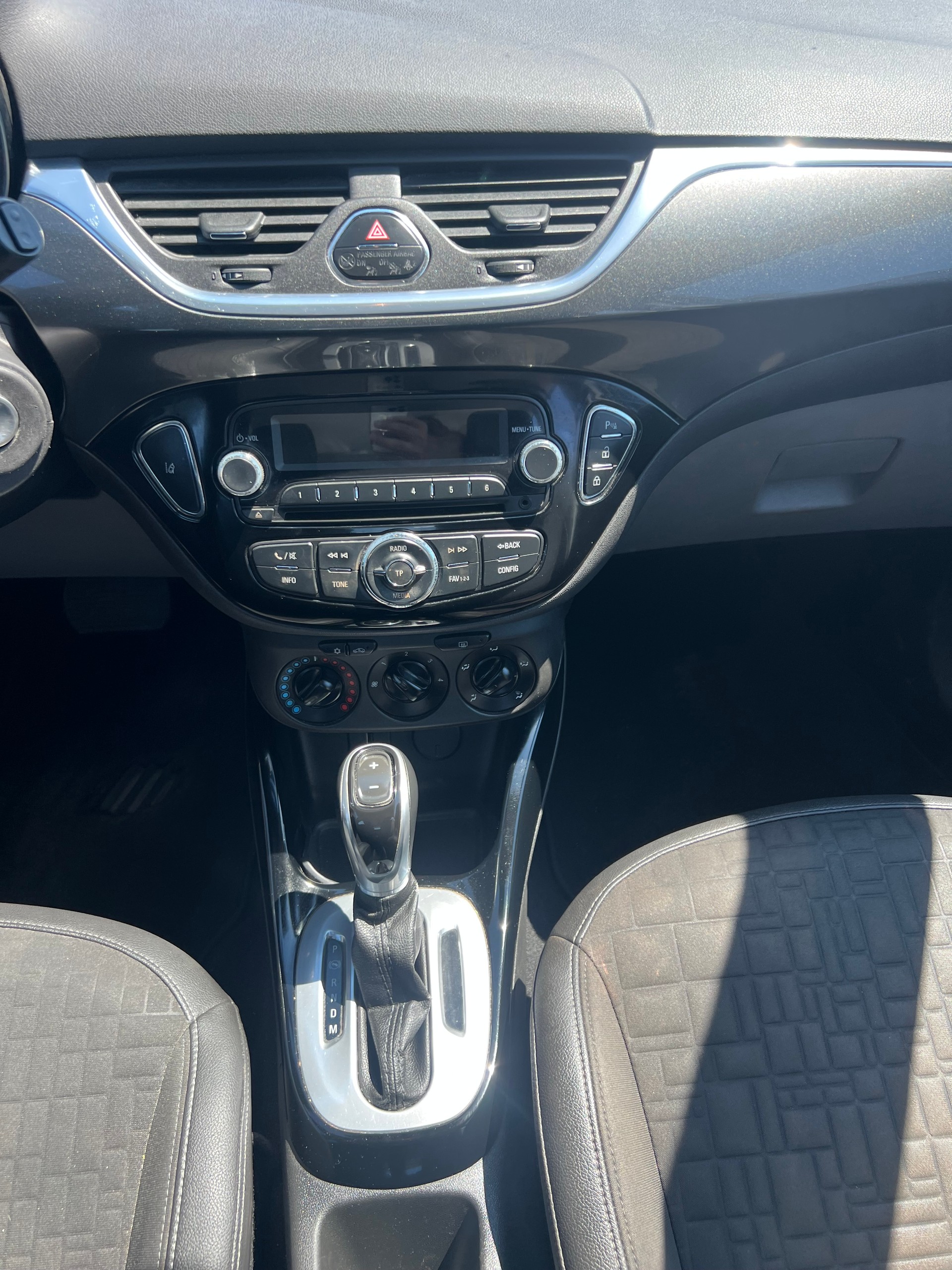OPEL Corsa 1.4 TP Enjoy Automatic-image-12