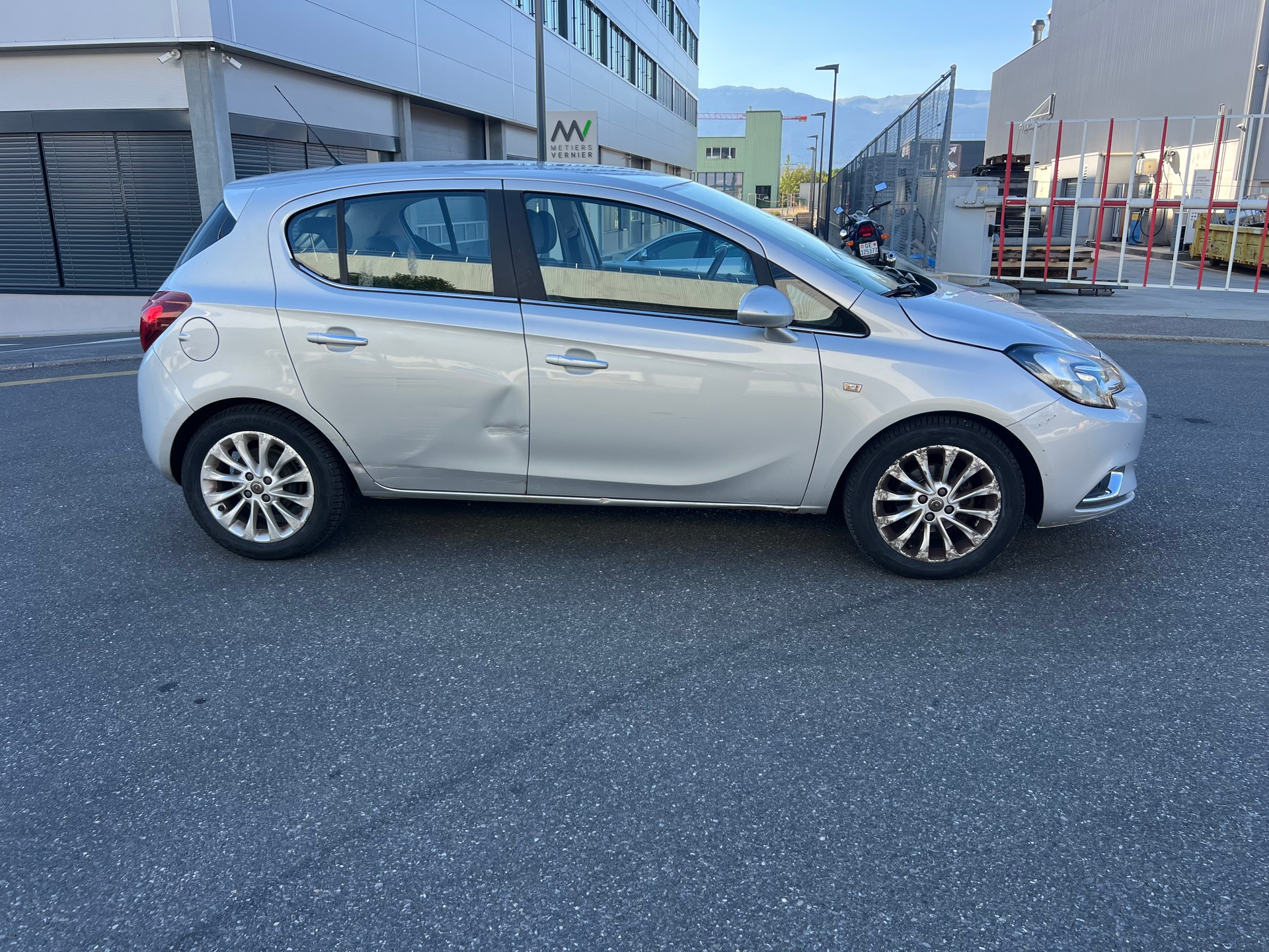 OPEL Corsa 1.4 TP Enjoy Automatic-image-6