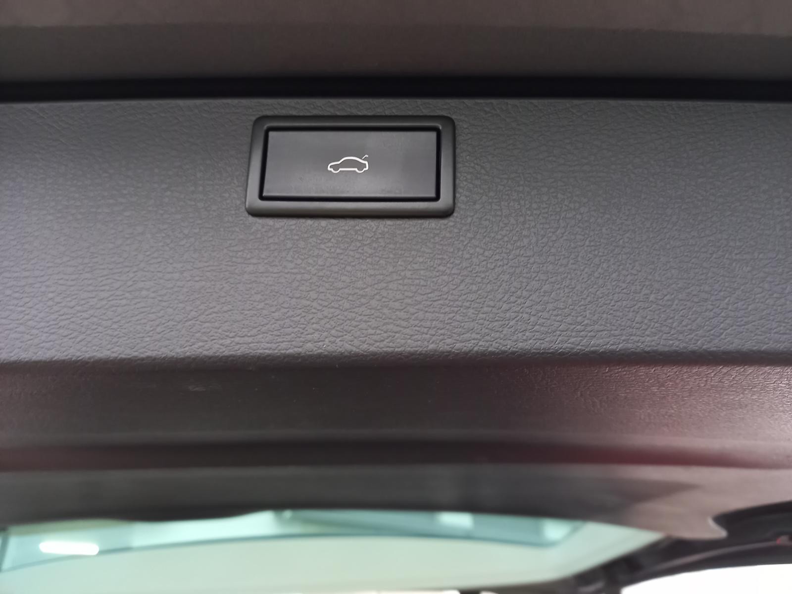 VW T6.1 Multivan 2.0 Bi-TDI Highline 4Motion DSG-image-14