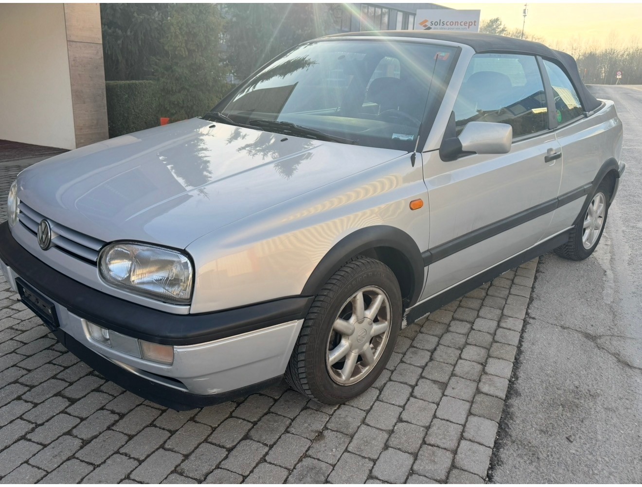 VW Golf Cabriolet 2000 Rolling Stones-image-2