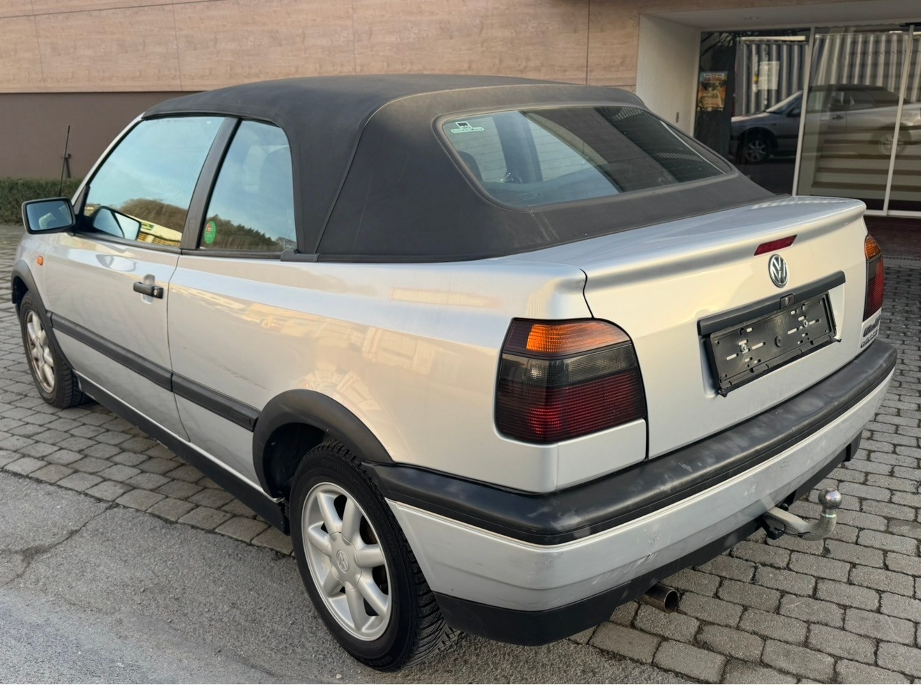 VW Golf Cabriolet 2000 Rolling Stones-image-4
