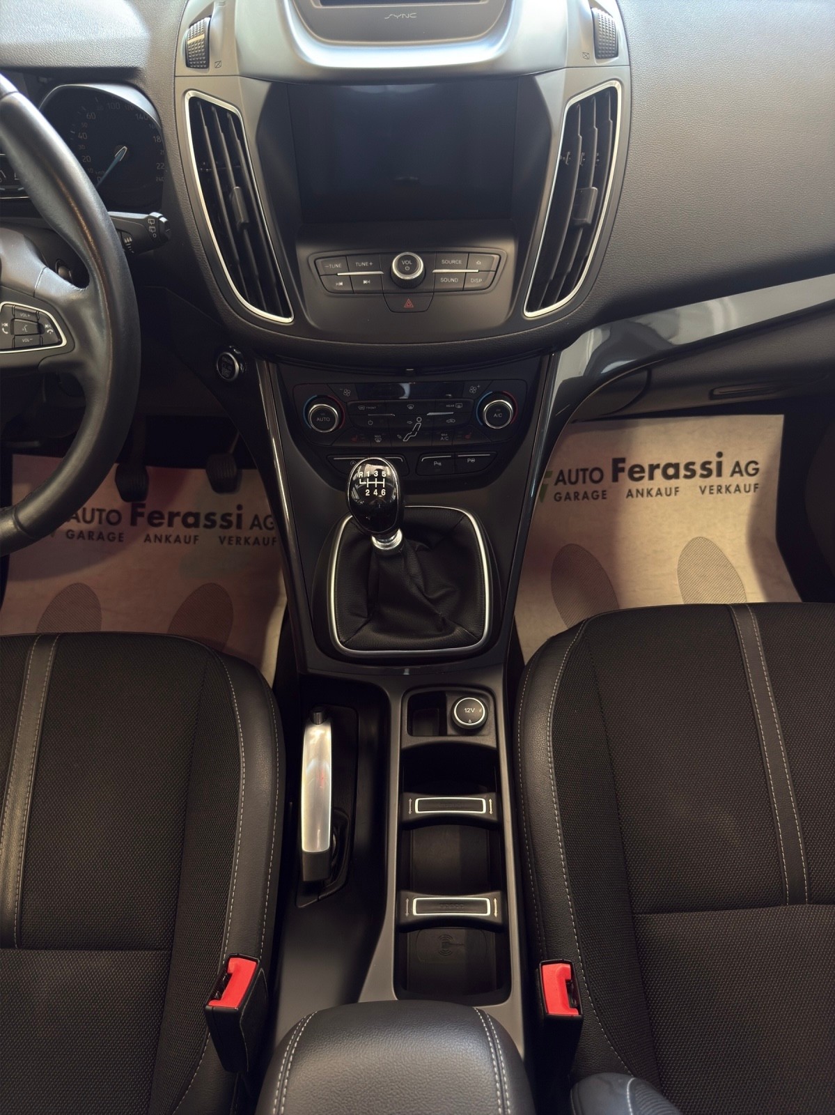 FORD C-Max 2.0 TDCi Titanium X PowerShift-image-15