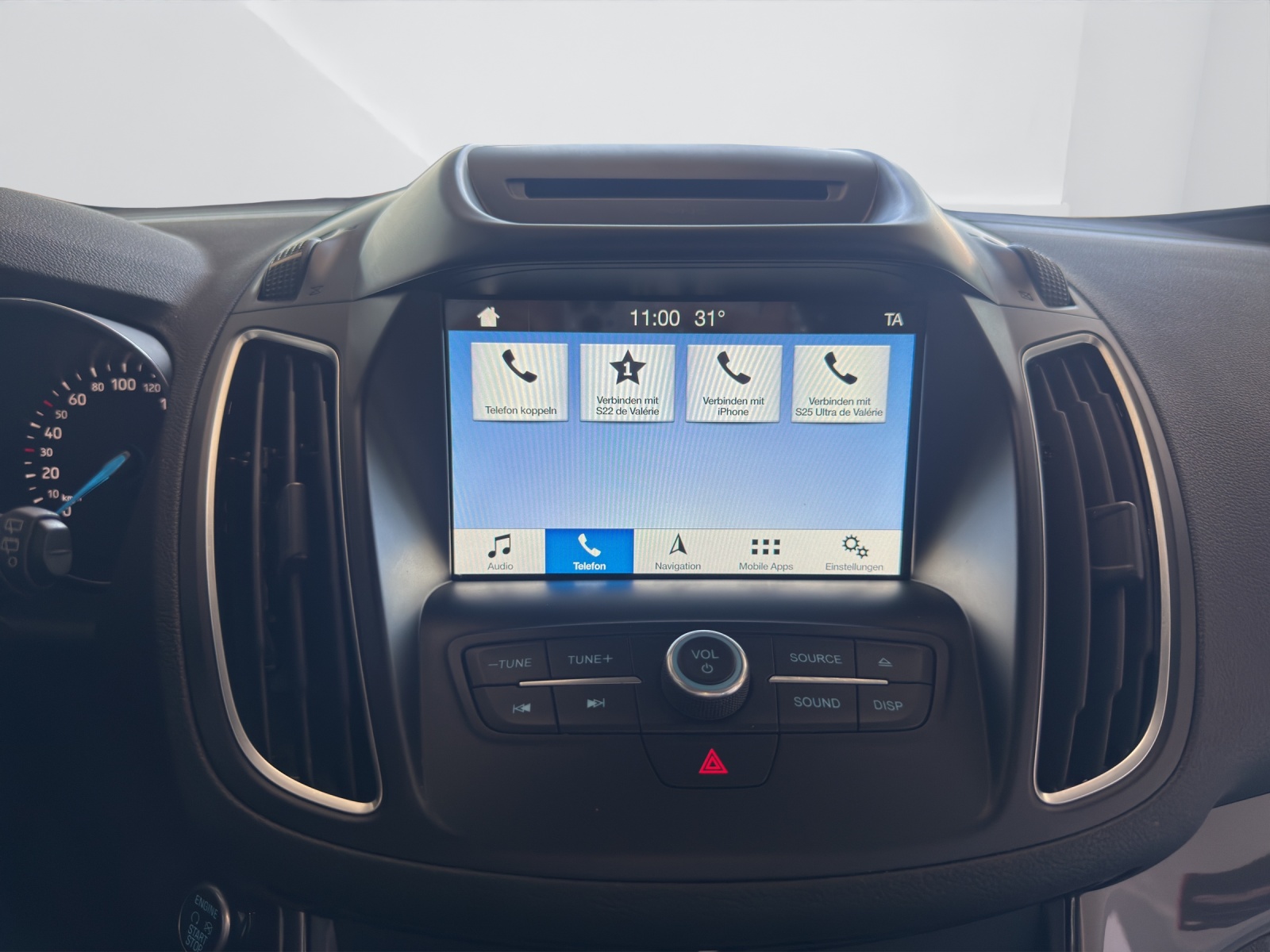 FORD C-Max 2.0 TDCi Titanium X PowerShift-image-19