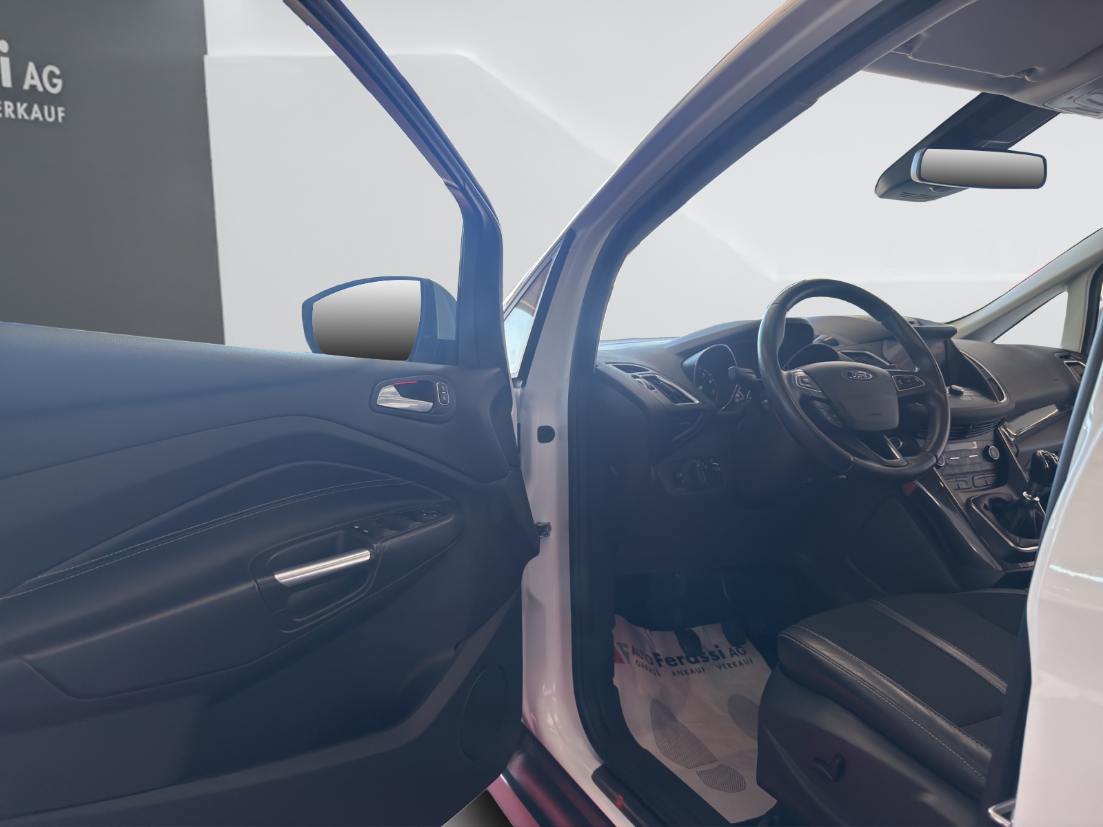 FORD C-Max 2.0 TDCi Titanium X PowerShift-image-17