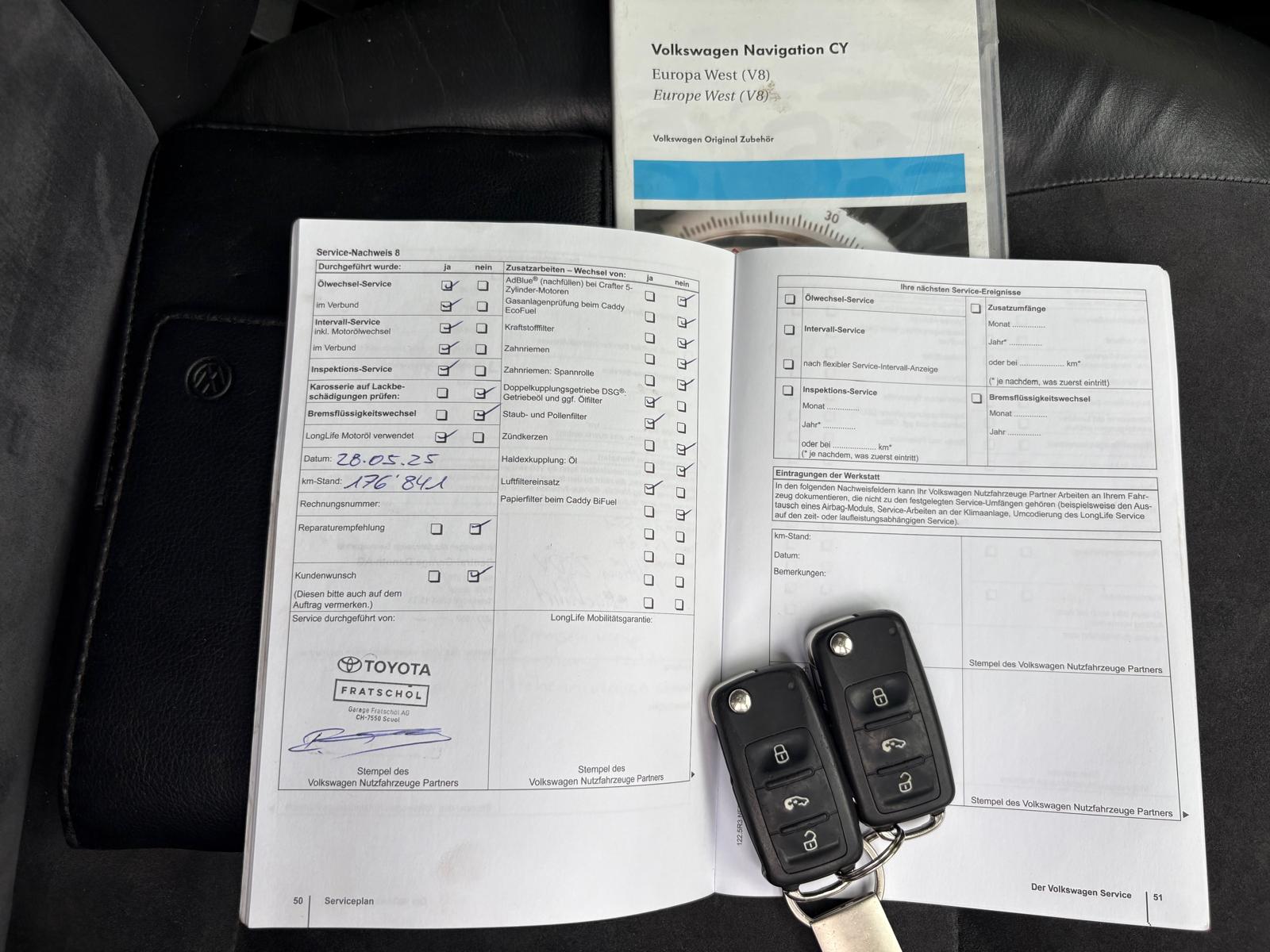 VW T5 Multivan 2.0 Bi-TDI CR CL Edition 25 4Mot. DSG-image-11