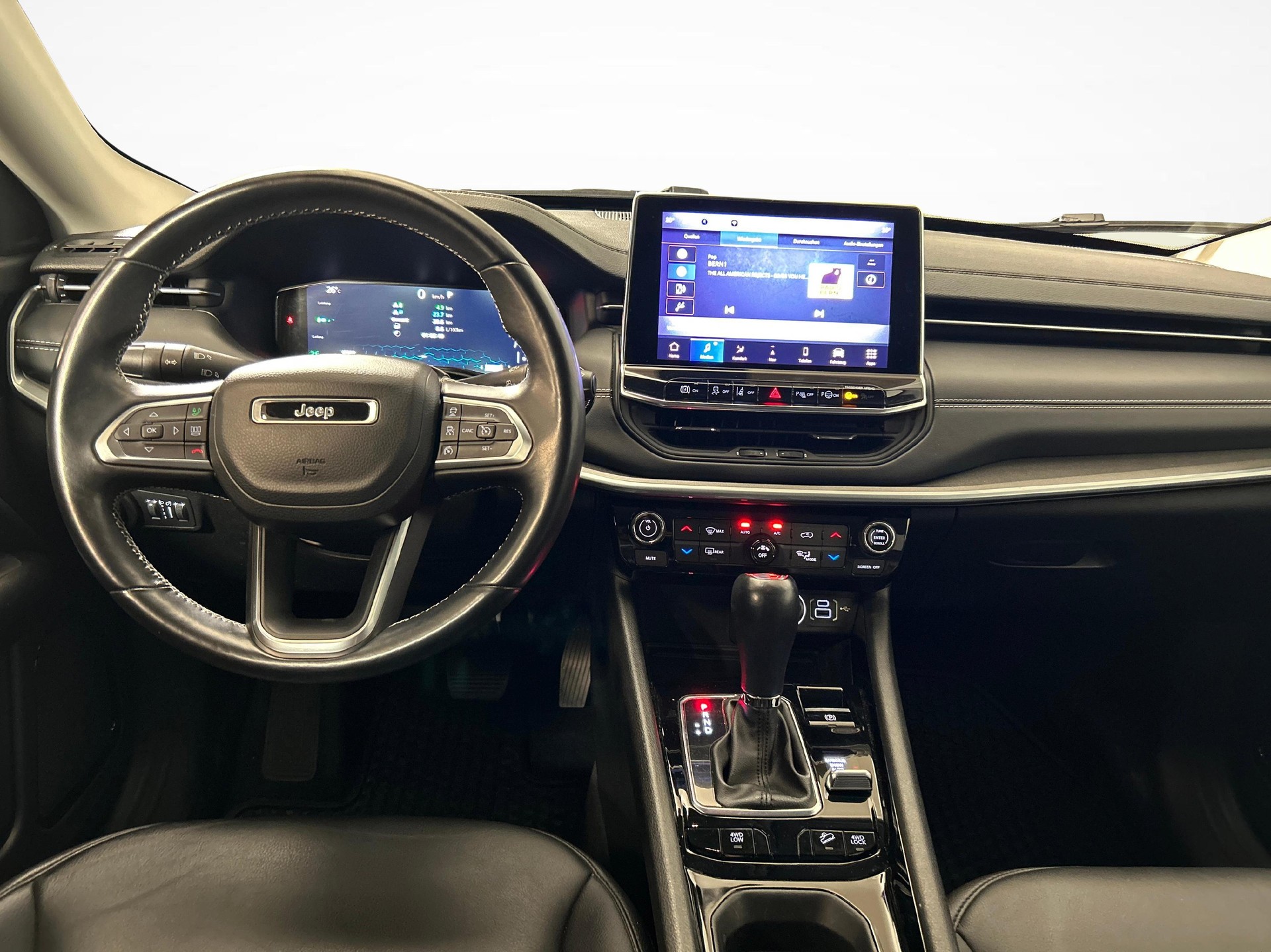 JEEP Compass 1.3 Limited 4xe-image-6
