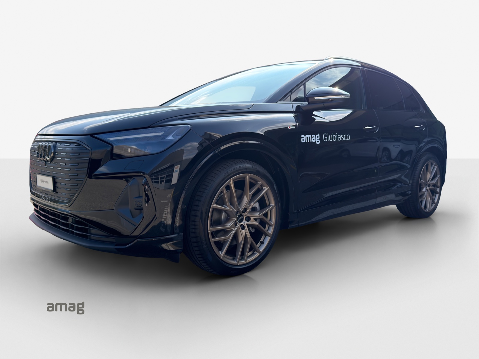 AUDI Q4 e-tron 45 Attraction quattro