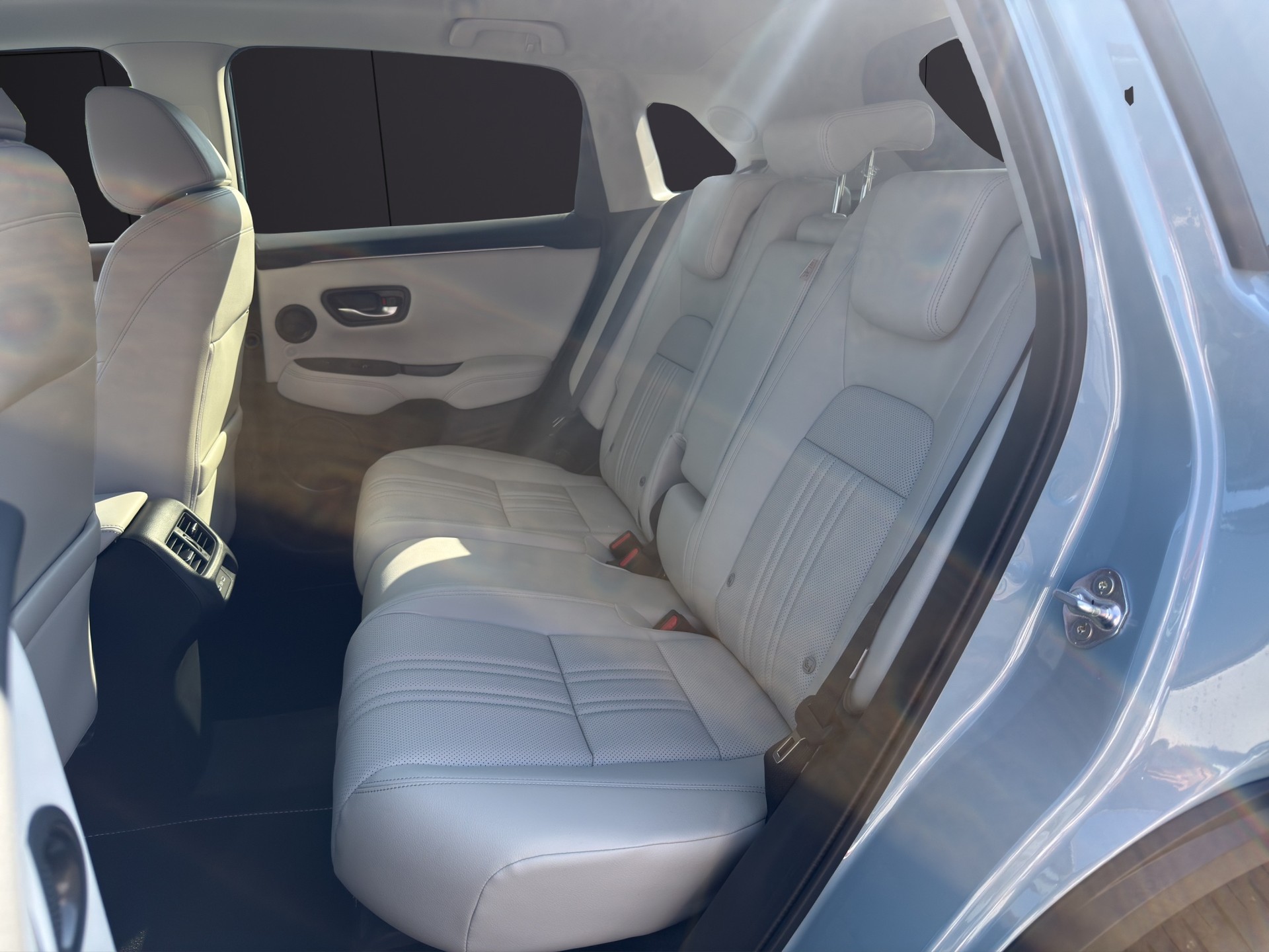 HONDA ZR-V 2.0i MMD Hybrid Advance Automatic-image-14