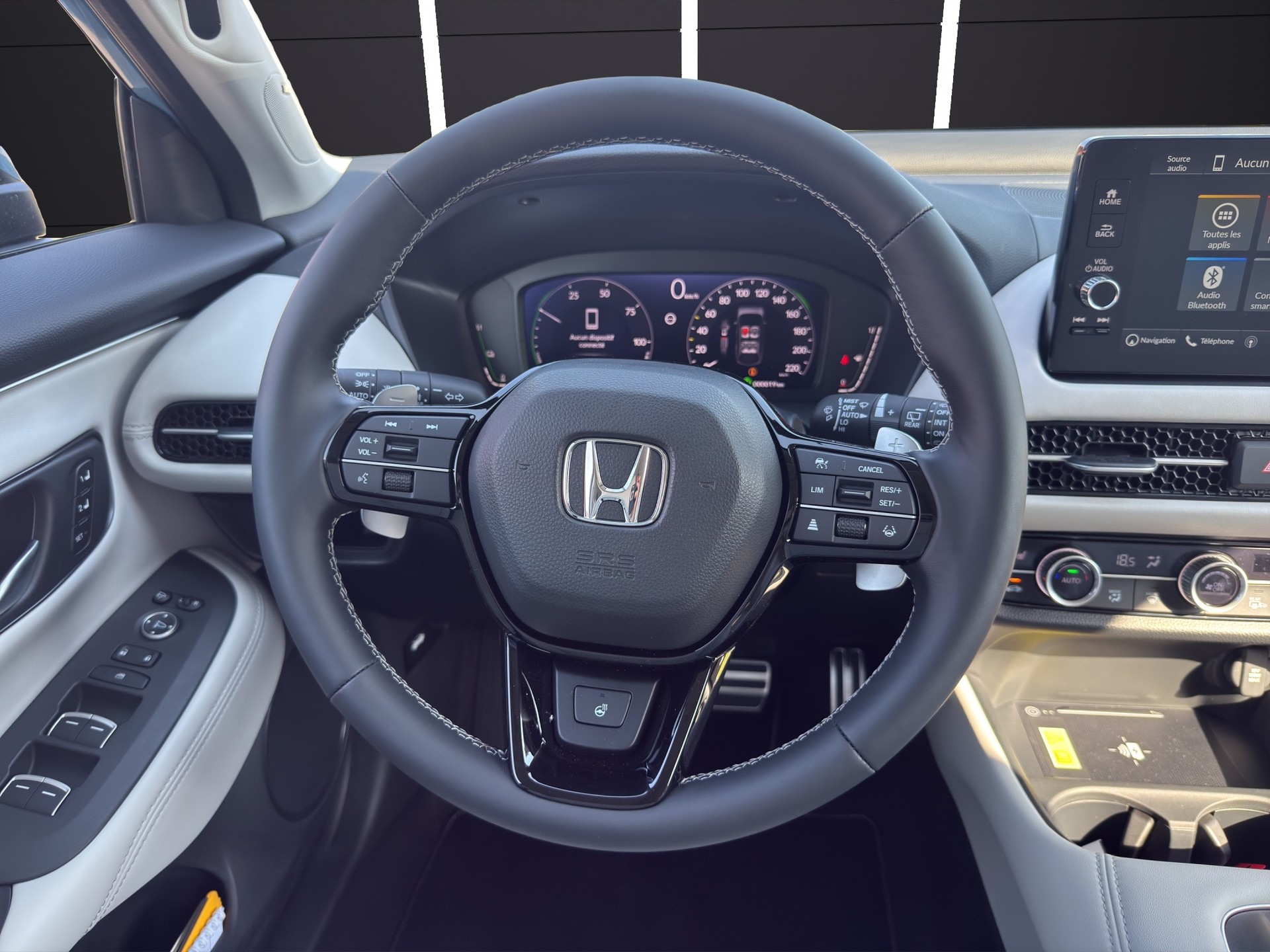 HONDA ZR-V 2.0i MMD Hybrid Advance Automatic-image-8