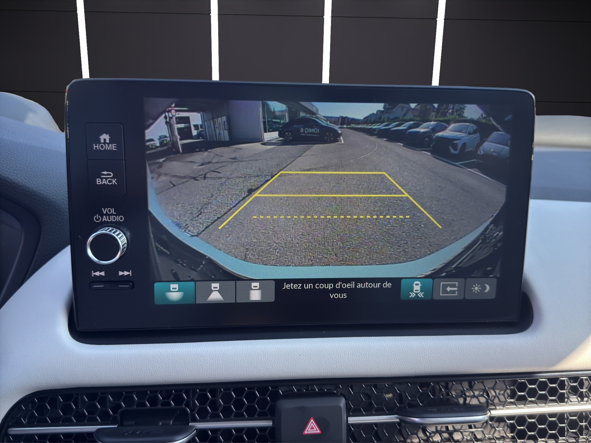 HONDA ZR-V 2.0i MMD Hybrid Advance Automatic-image-10