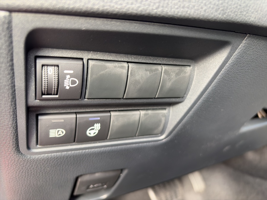 TOYOTA Yaris 1.5 Trend e-CVT-image-13