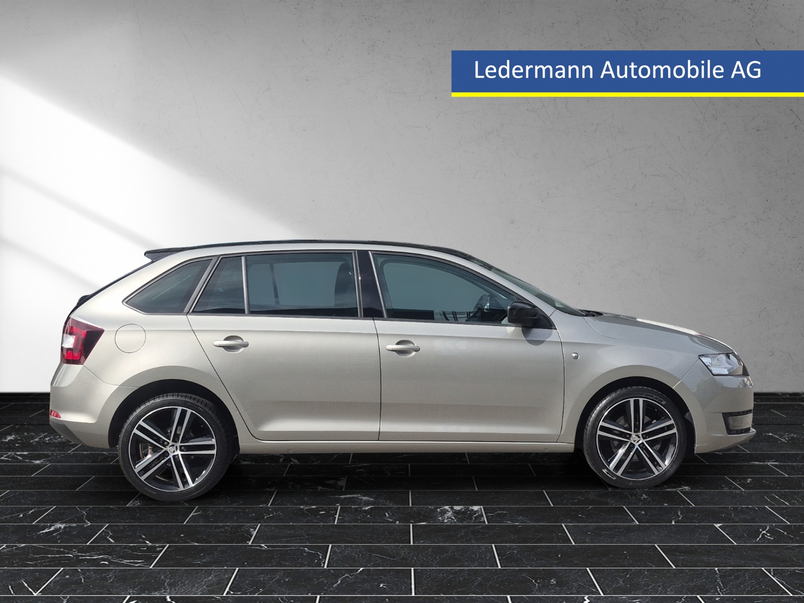 SKODA Rapid Spaceback 1.2 TSI Elegance-image-5