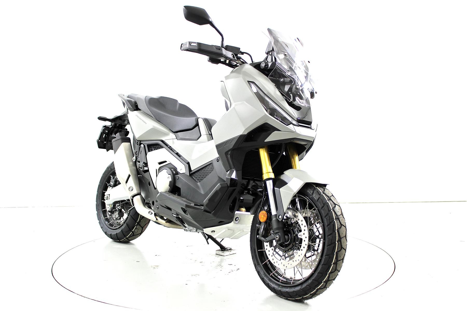 HONDA X-ADV 750 ABS-image-1