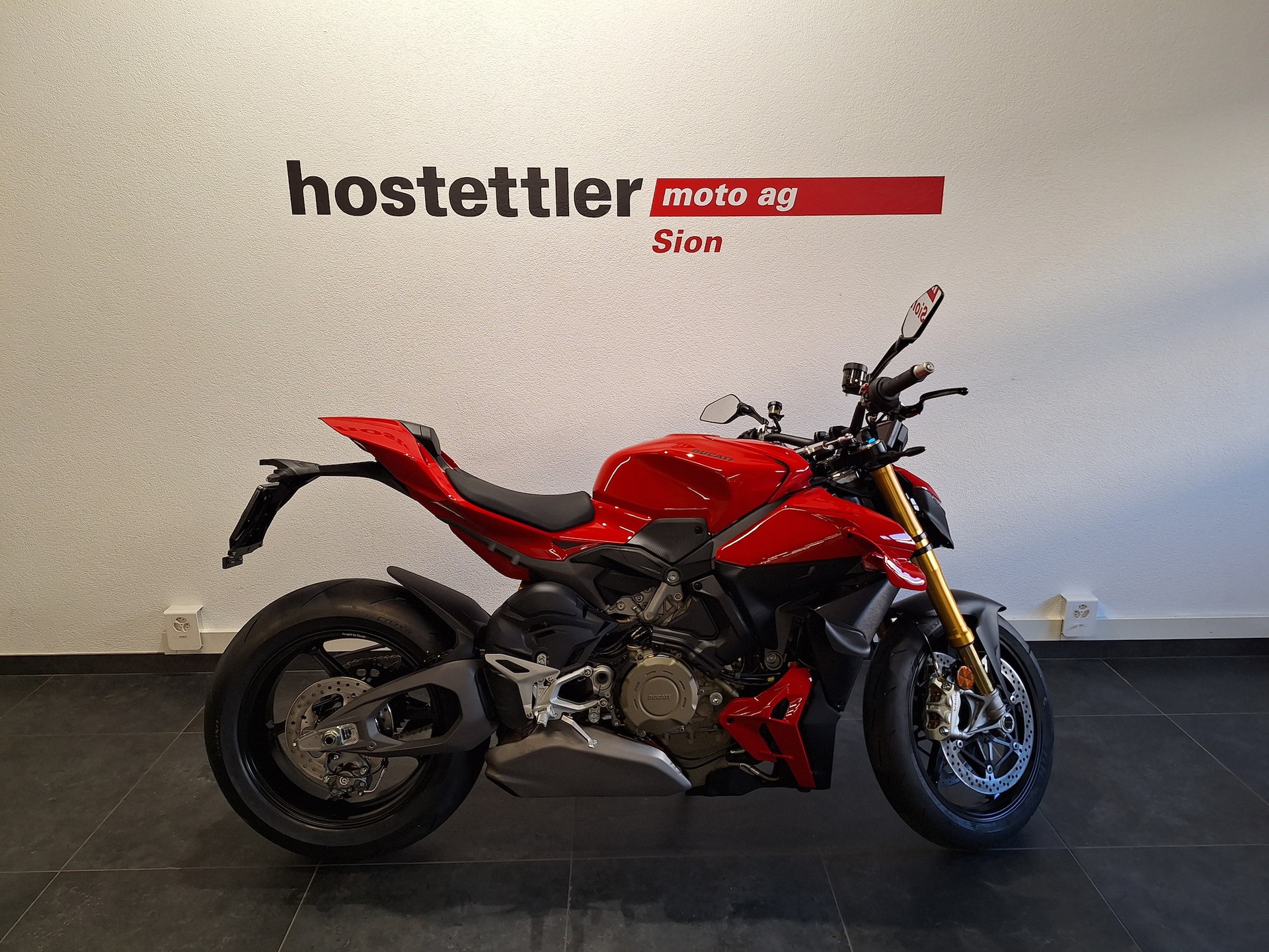 DUCATI Streetfighter V4 S-image-1