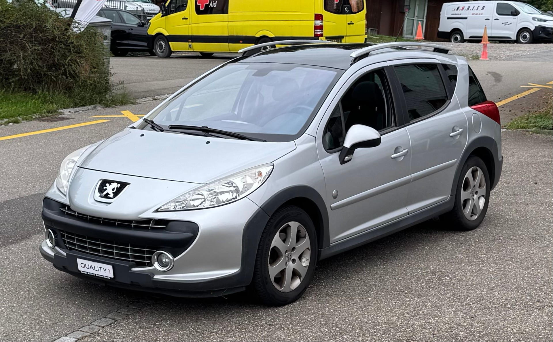PEUGEOT 207 SW 1.6 16V Outdoor-showroom-element-1