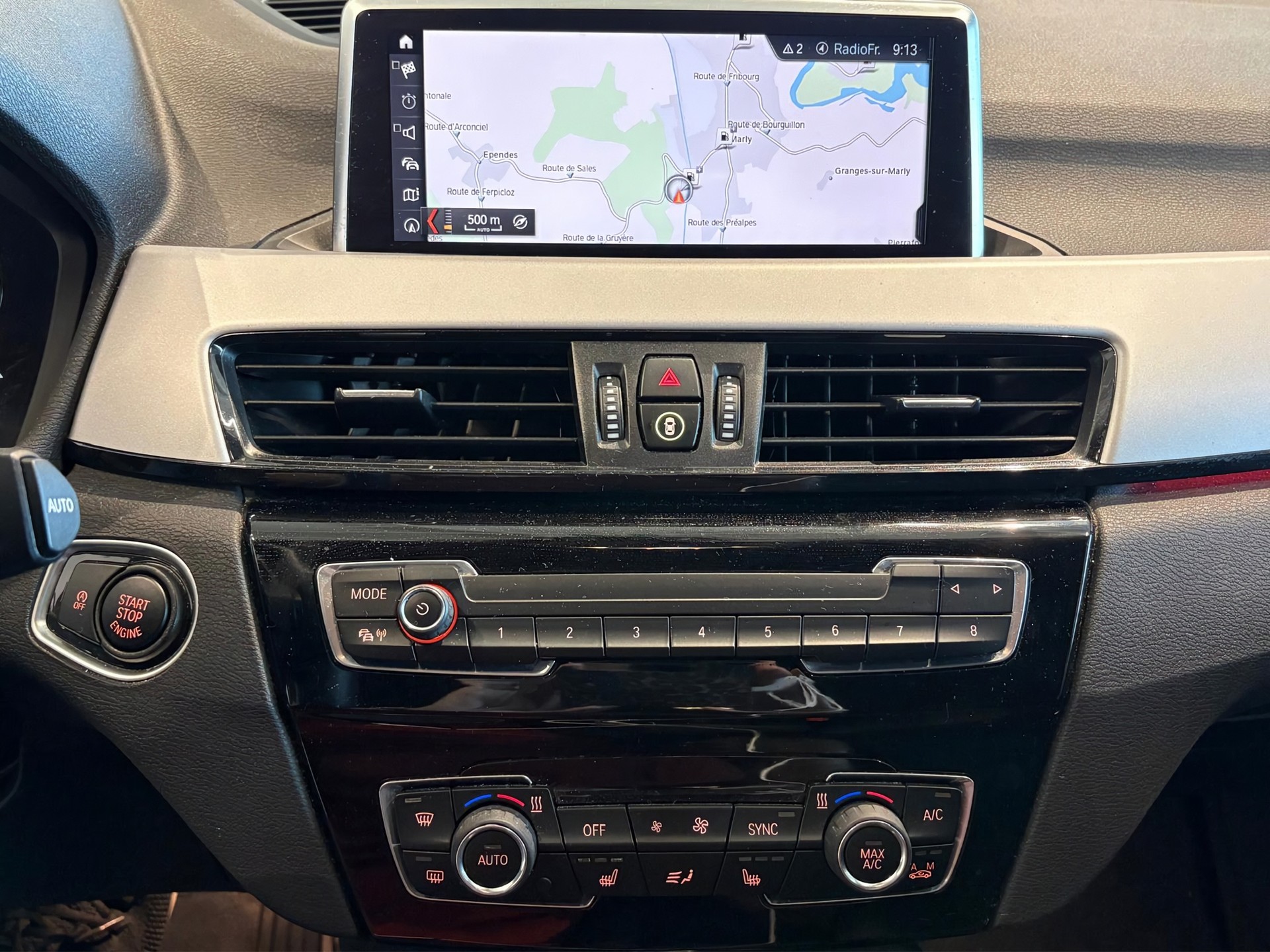 BMW X1 xDrive 18d Essential Edition Steptronic-image-14